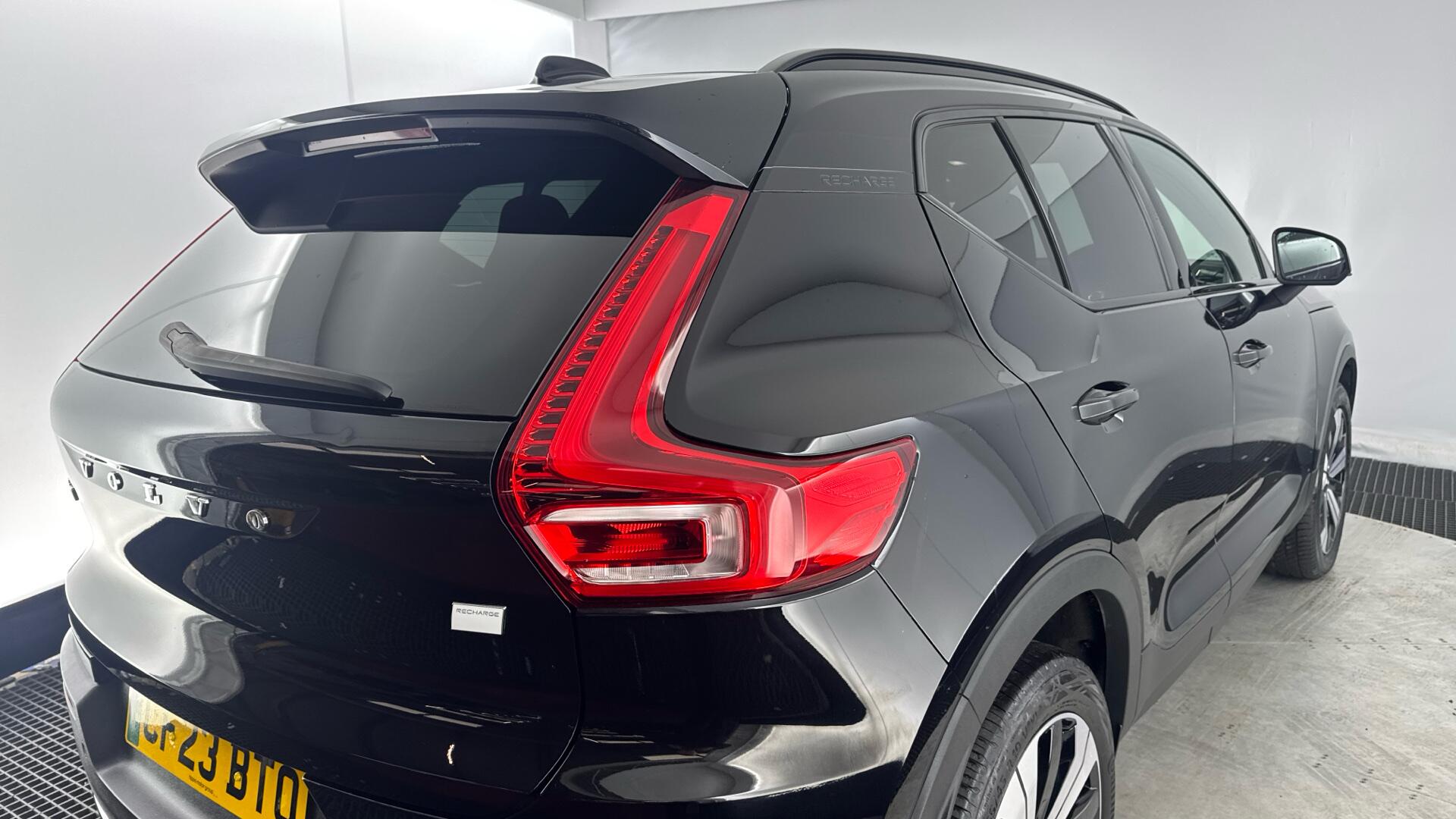 Volvo XC40 view 18