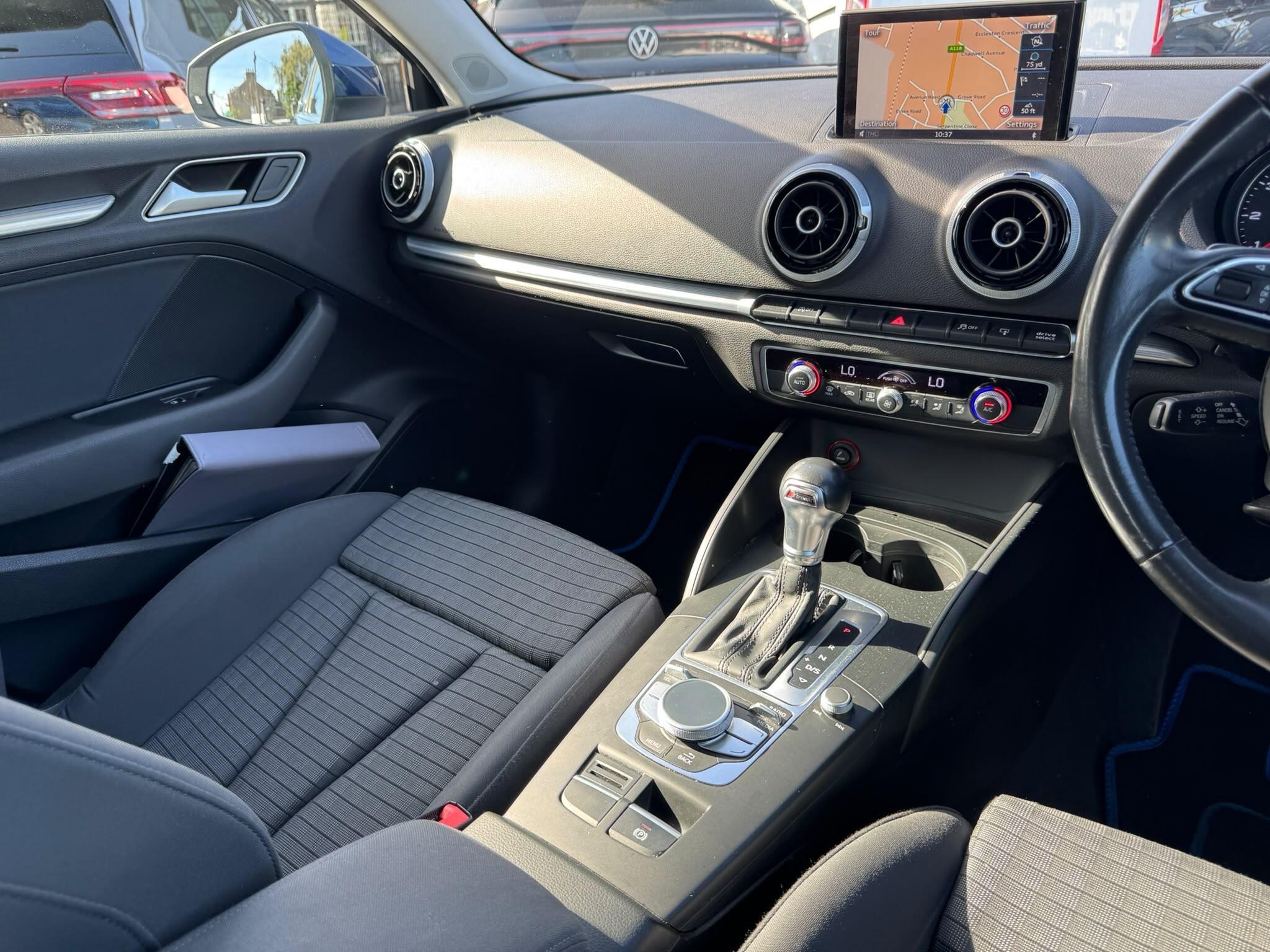 Audi A3 view 36