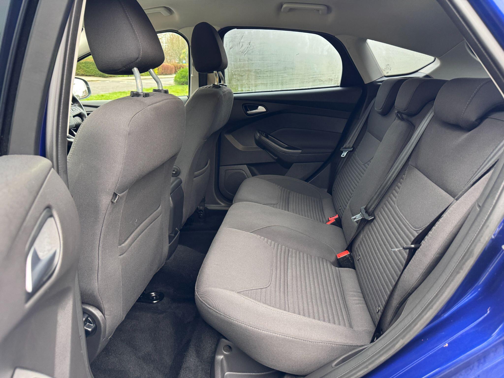 2015 Ford Focus 1.0T EcoBoost Titanium Euro 6 (s/s) 5dr • 75,000 miles image 31