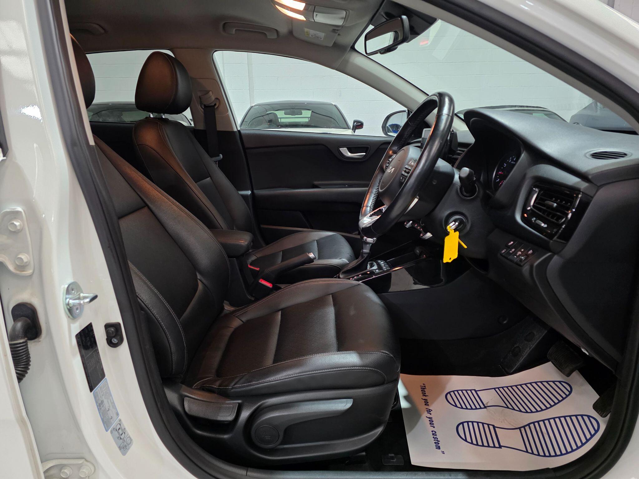 Kia Rio view 6