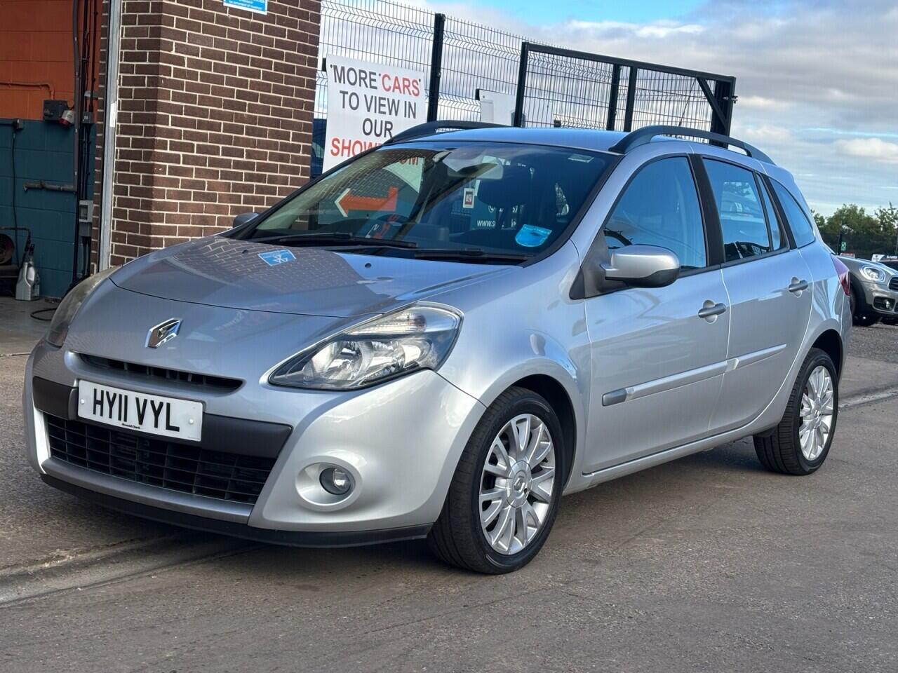 Renault Clio view 3