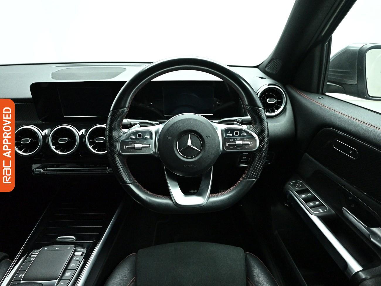 Mercedes-Benz GLB view 9