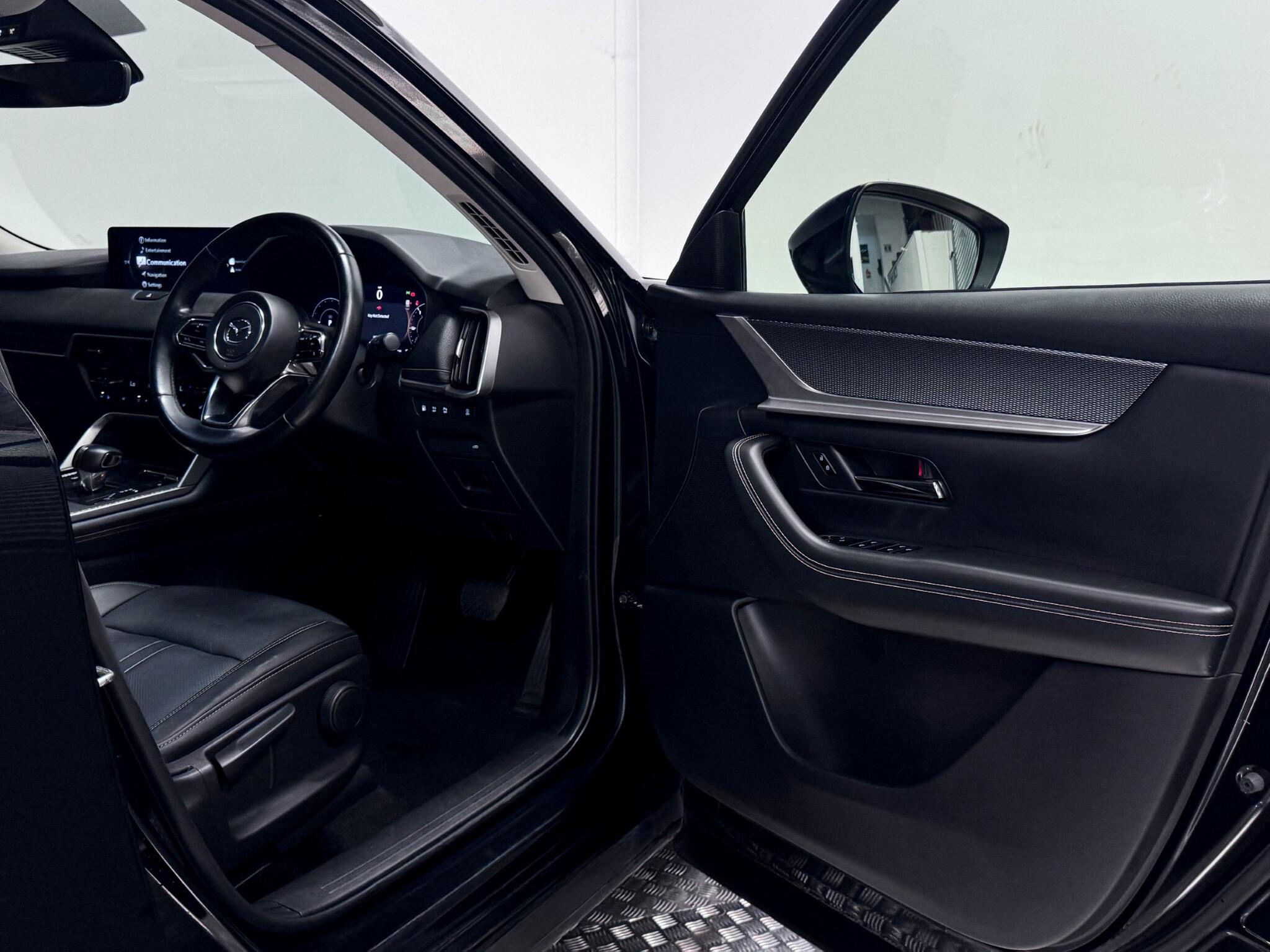 Mazda CX-60 view 26