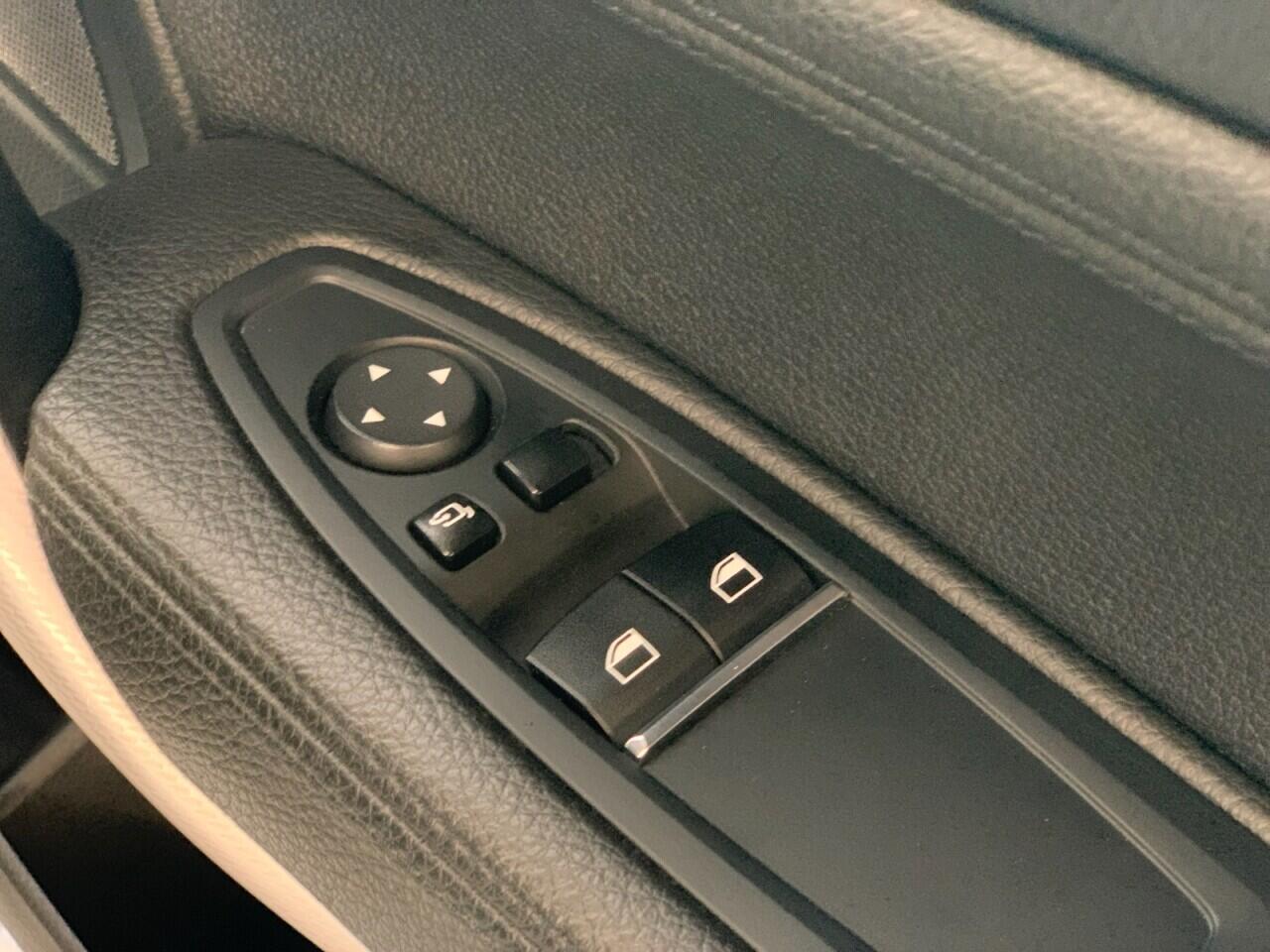 BMW 1 Series view 31