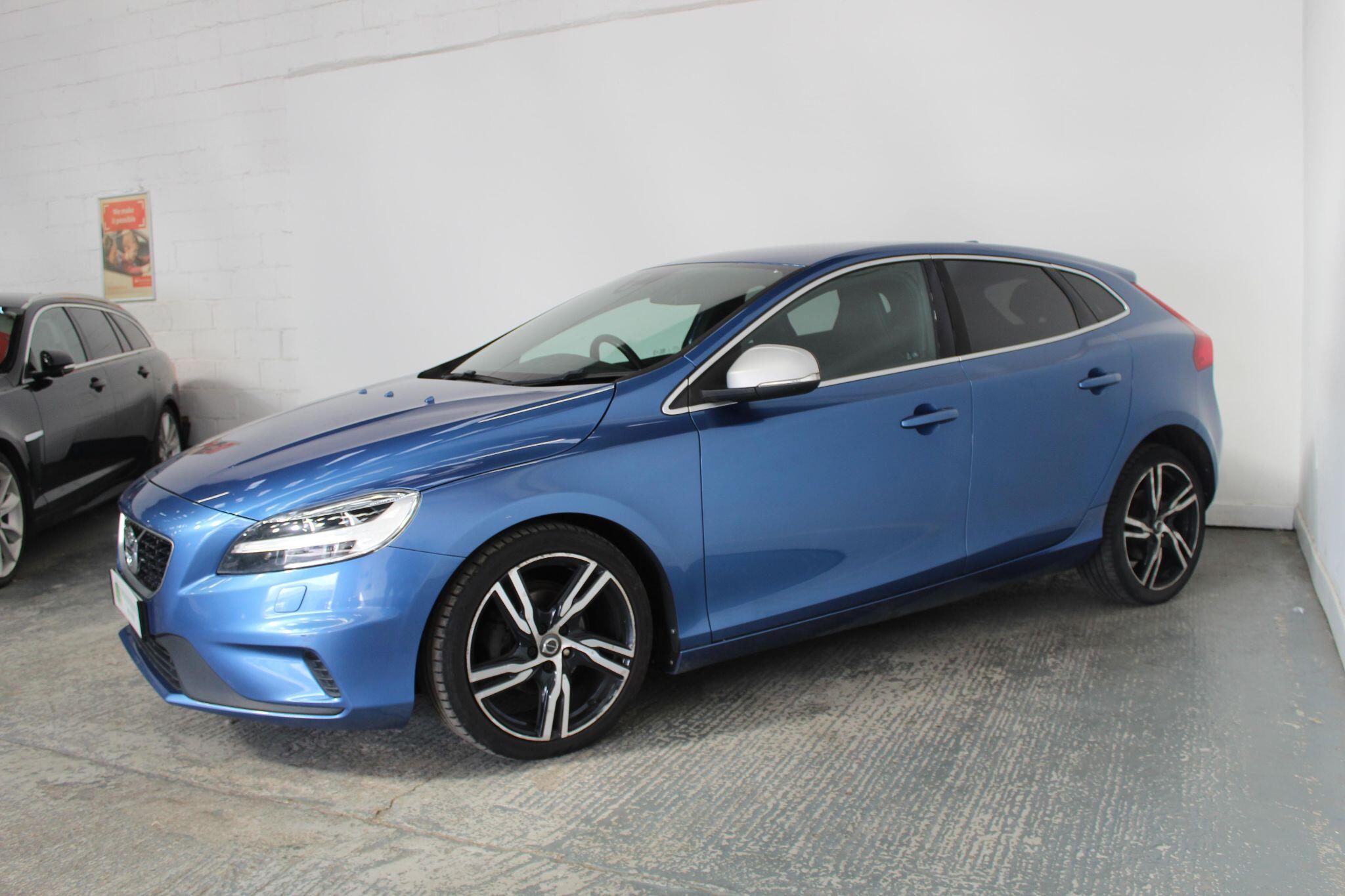 Volvo V40 view 5