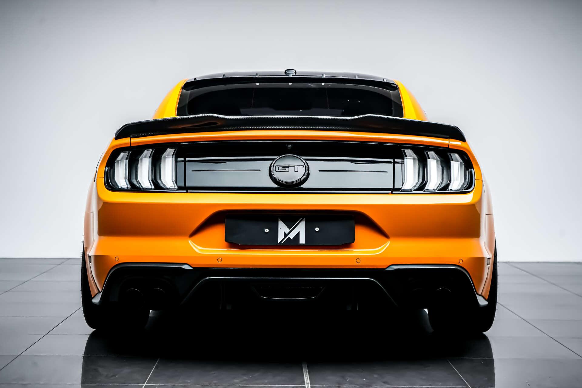 Ford Mustang view 4