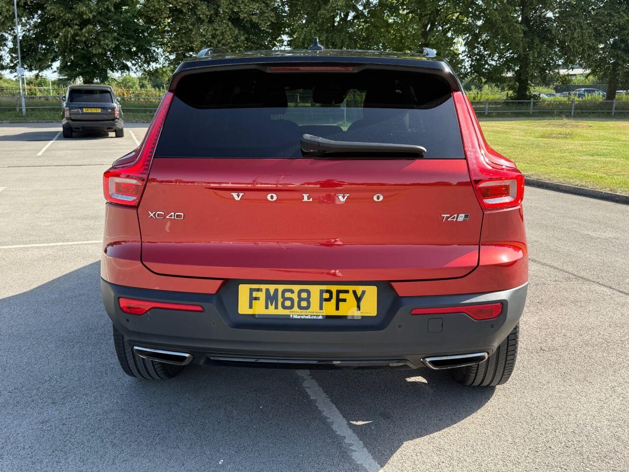 Volvo XC40 view 7