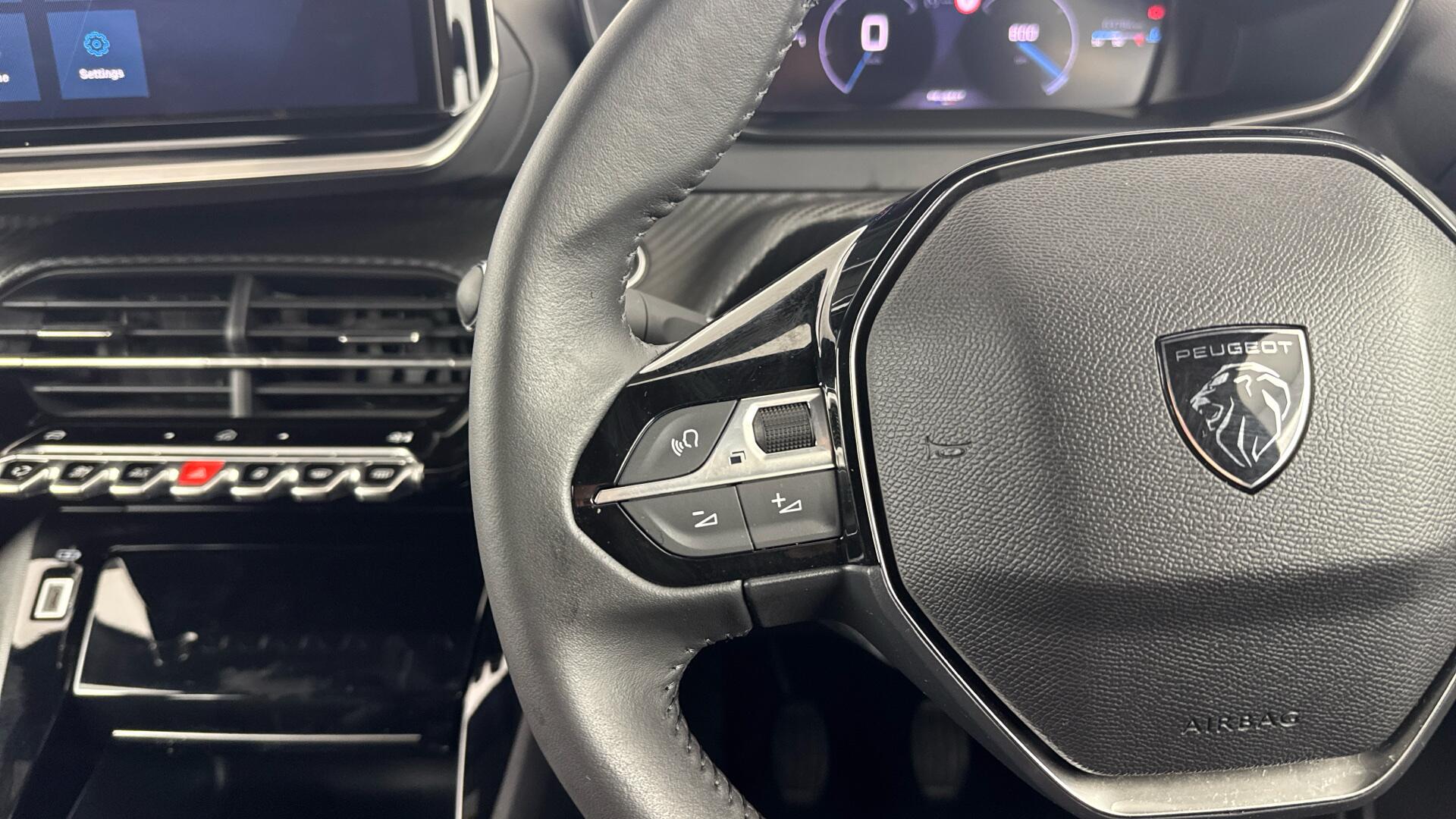 Peugeot 2008 view 39