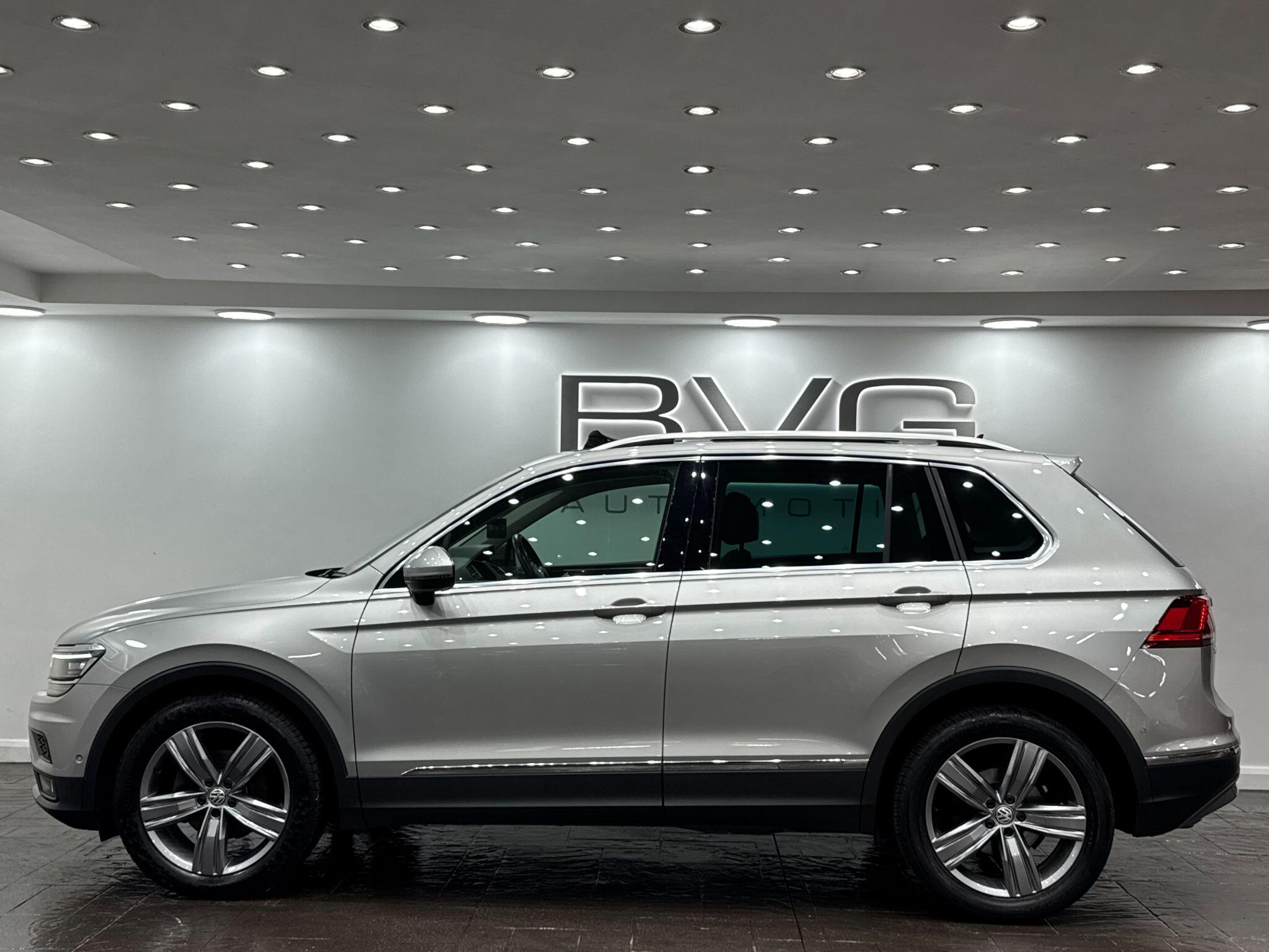 Volkswagen Tiguan view 15