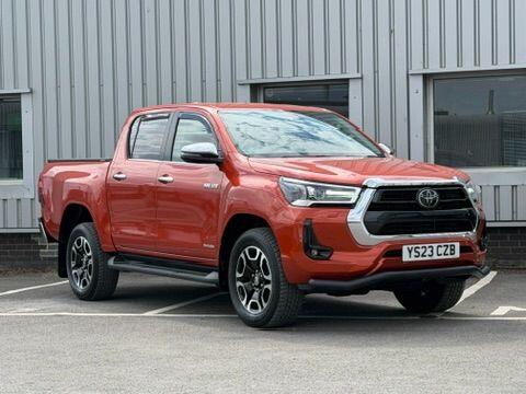Toyota Hilux main image