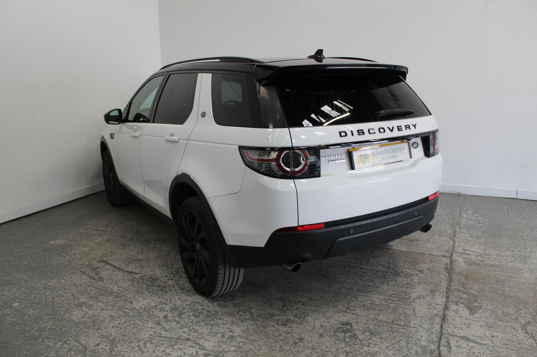 Land Rover Discovery Sport view 7
