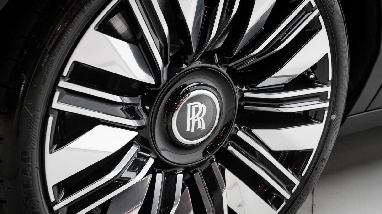 Rolls-Royce Ghost view 57