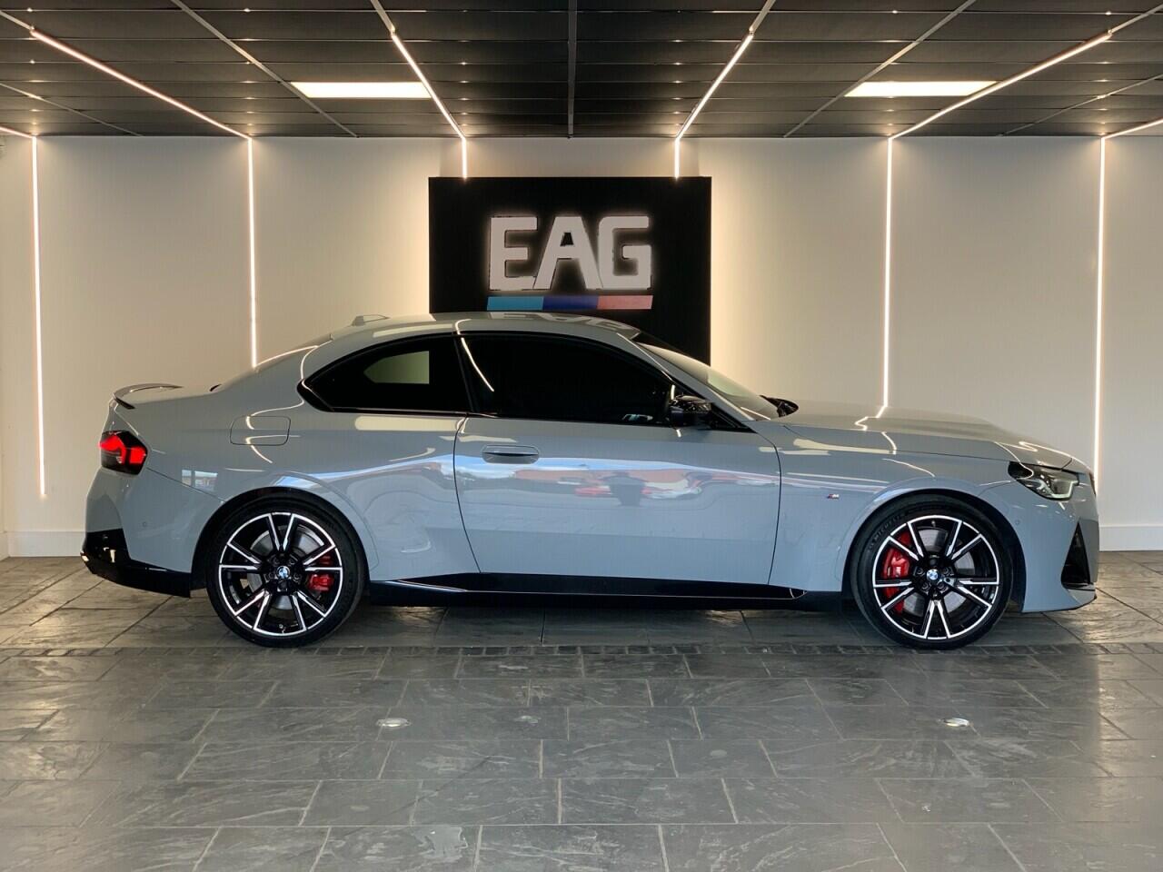 BMW 2 Series view 2