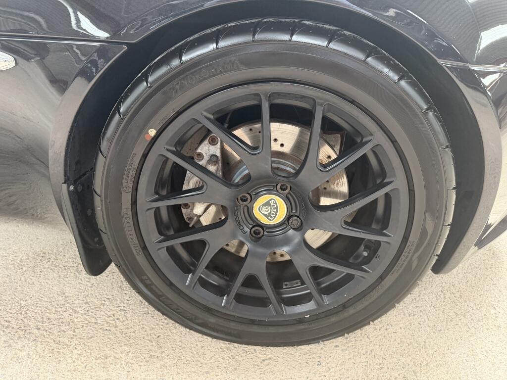 Lotus Elise view 30