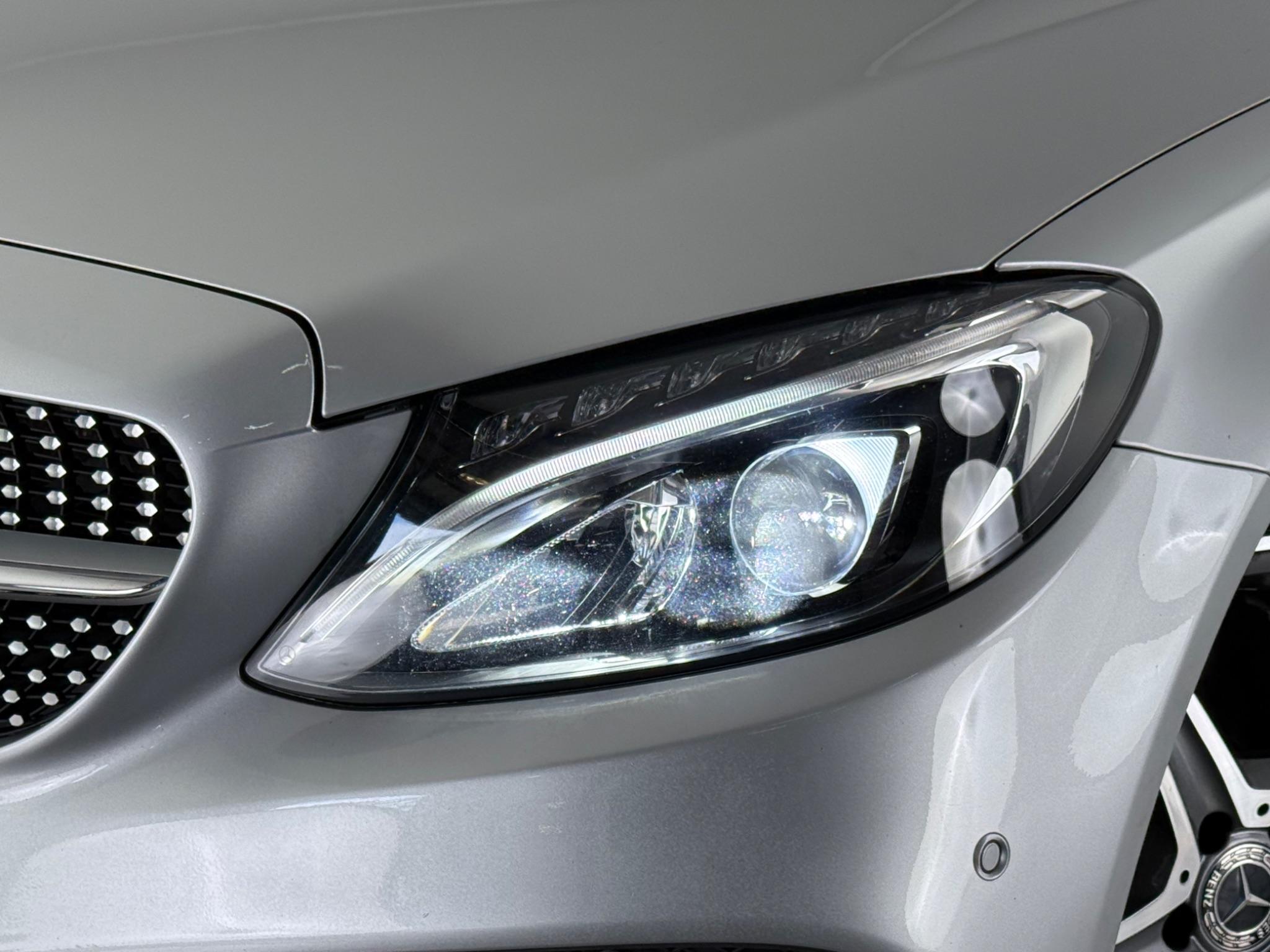 Mercedes-Benz C-Class view 4