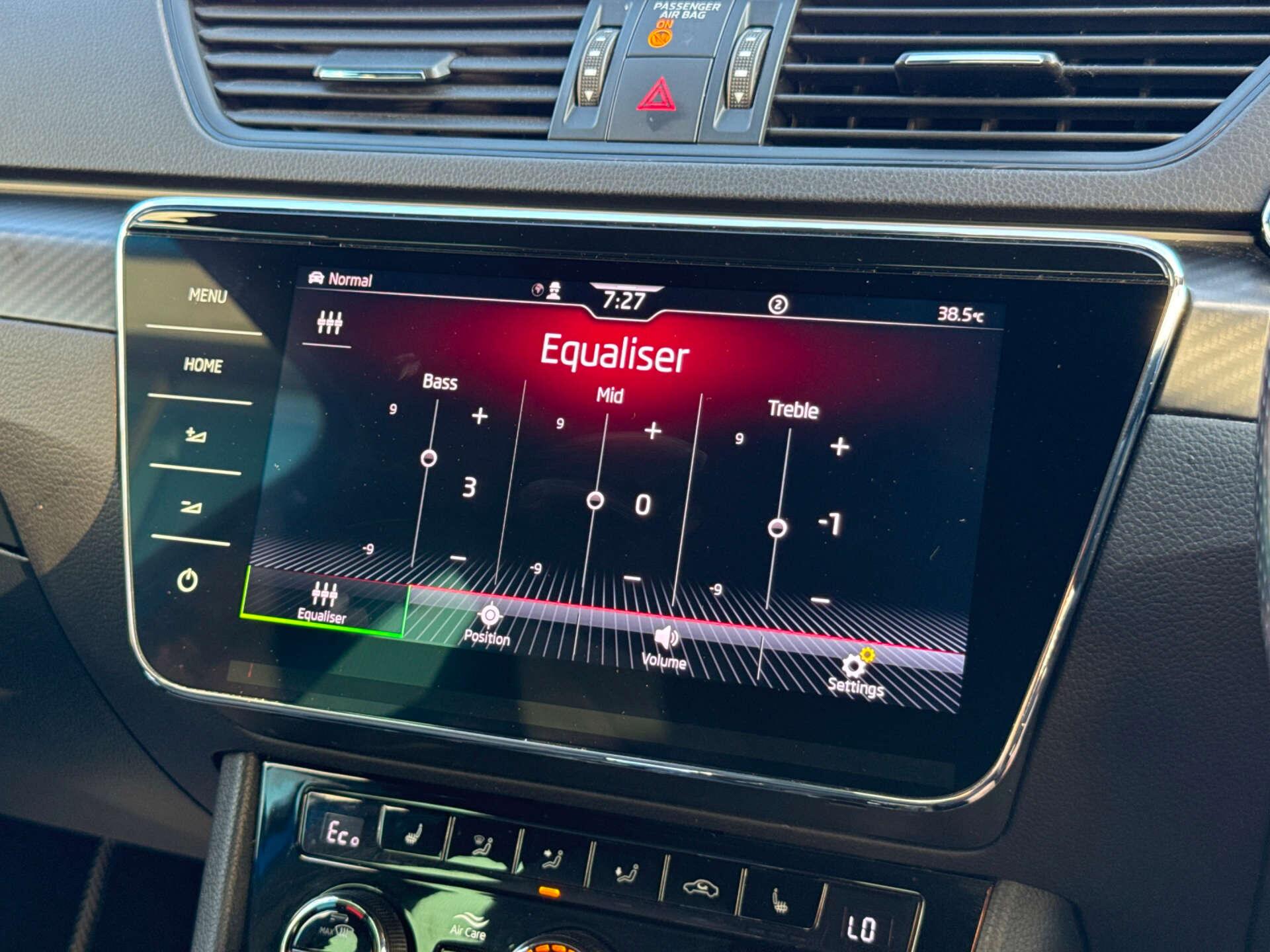 Skoda Superb view 79
