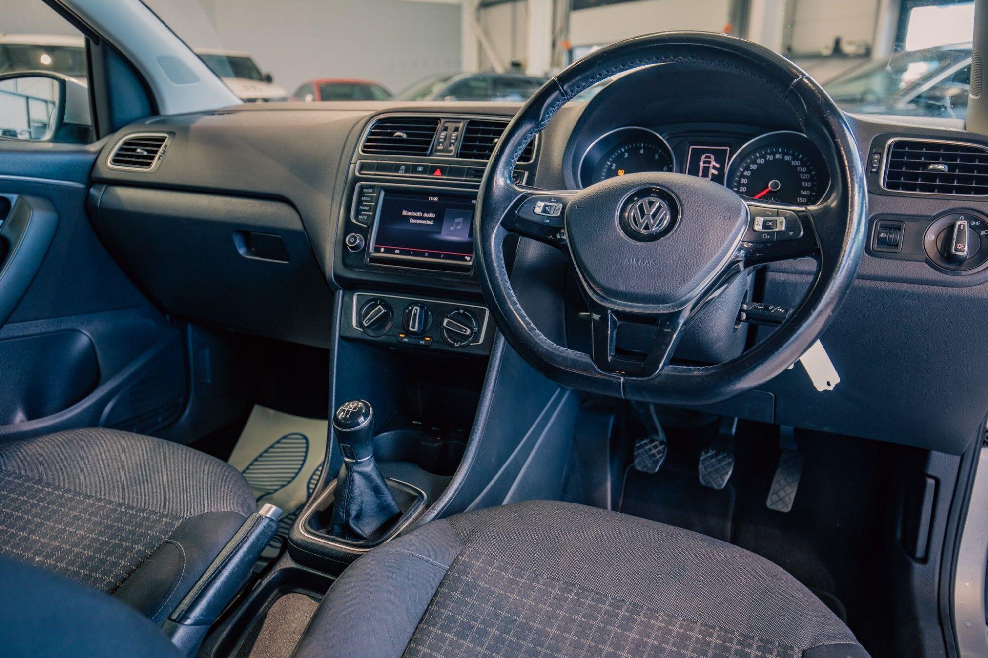 Volkswagen Polo view 2
