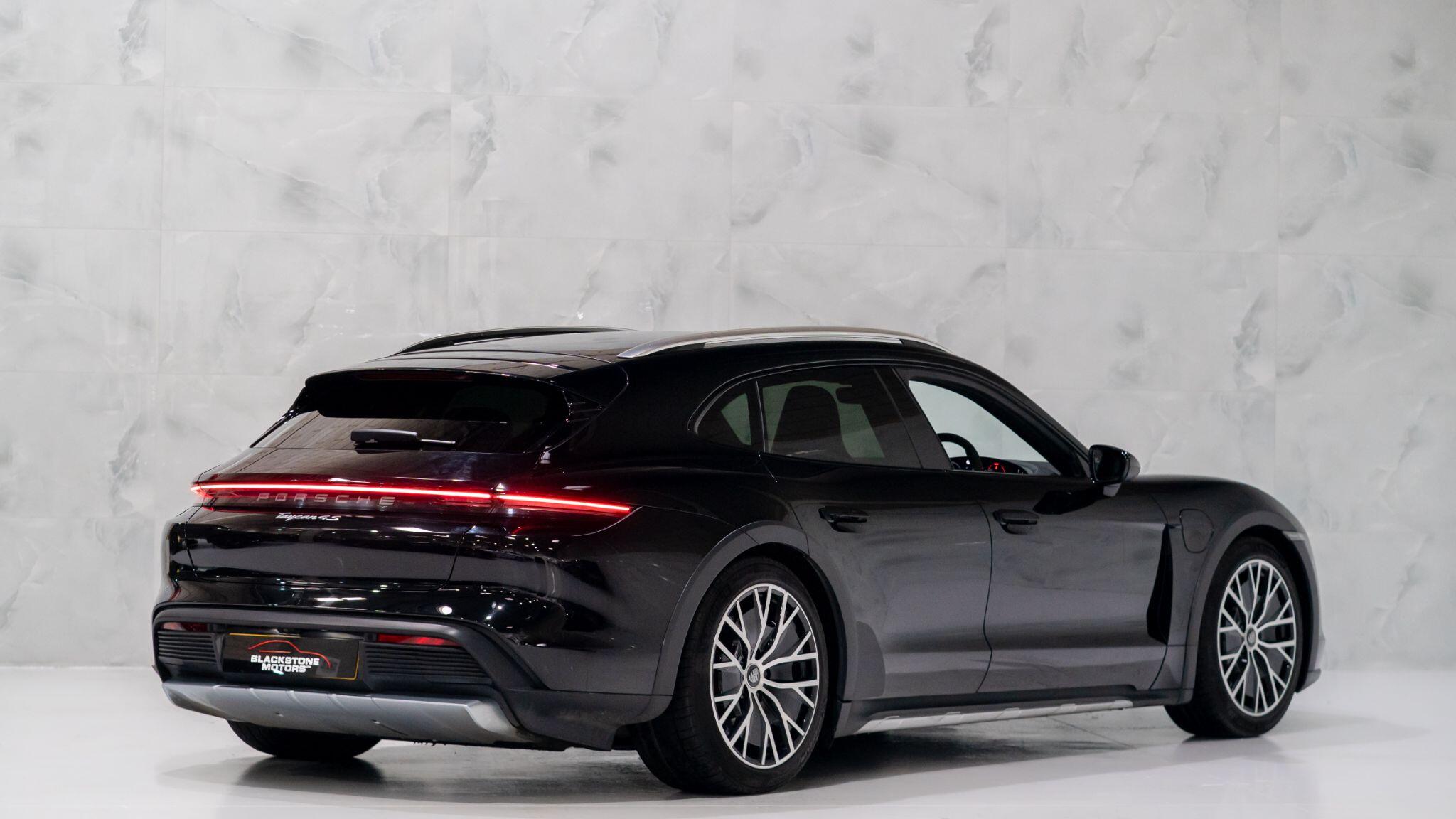 Porsche Taycan view 8