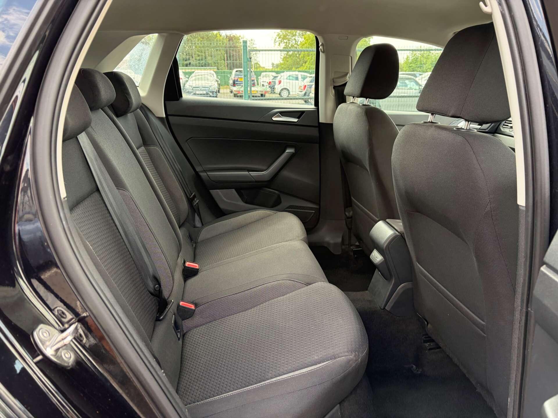 Volkswagen Polo view 25