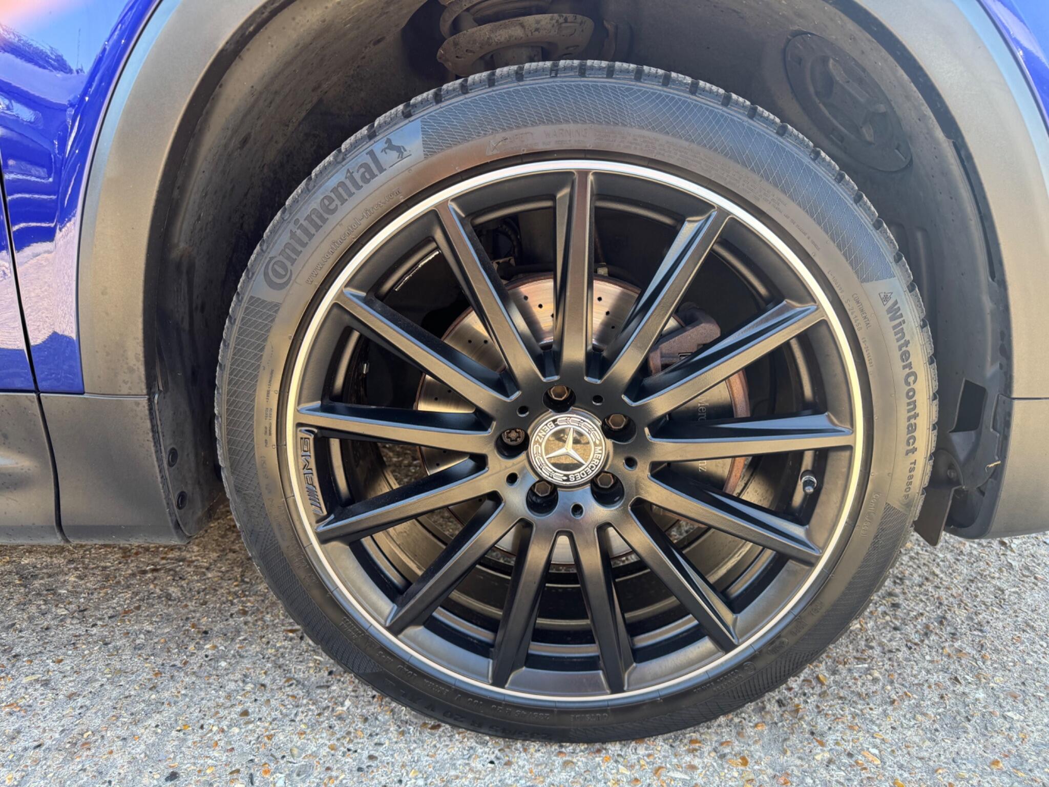 Mercedes-Benz GLB view 36