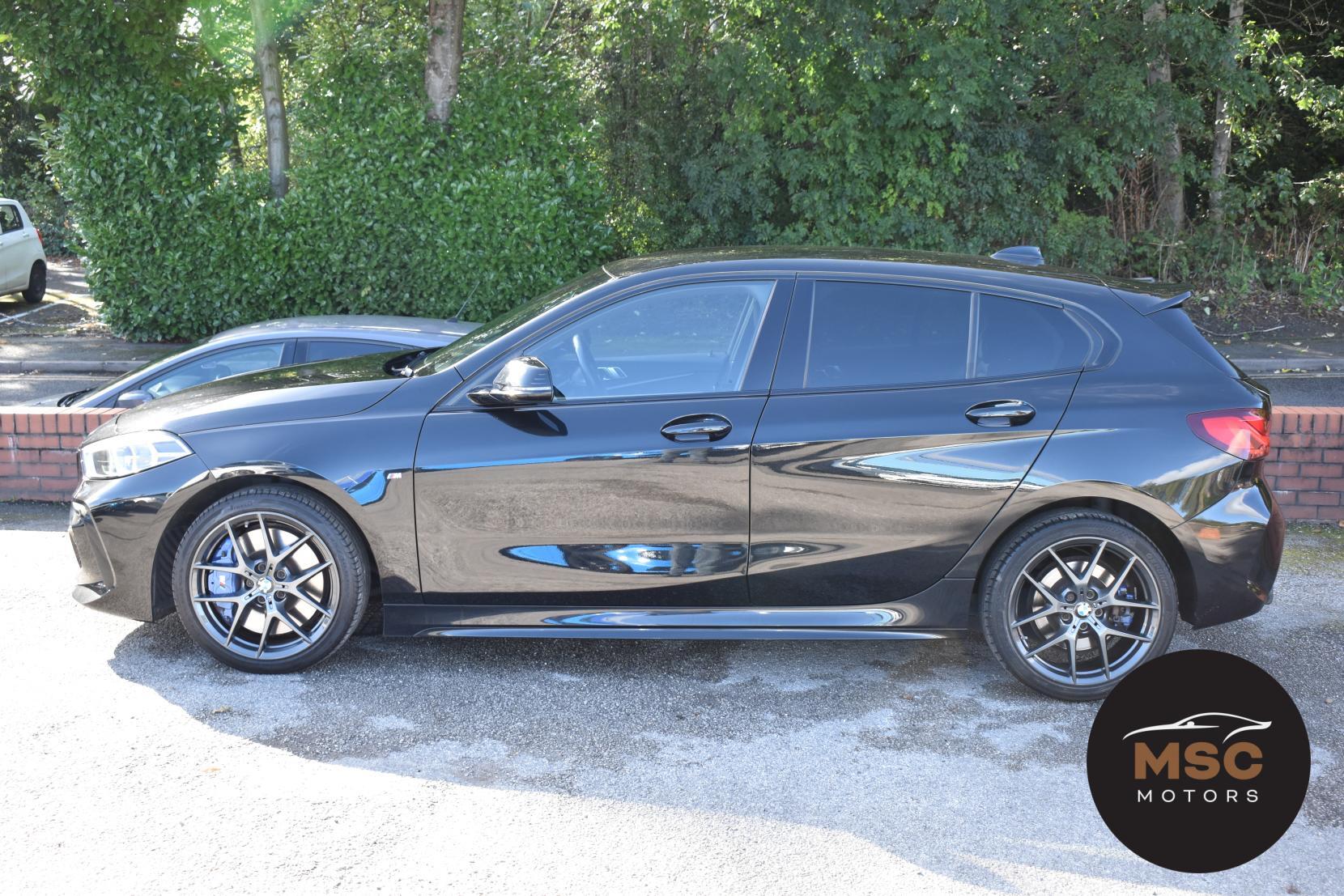 BMW 1 Series view 9