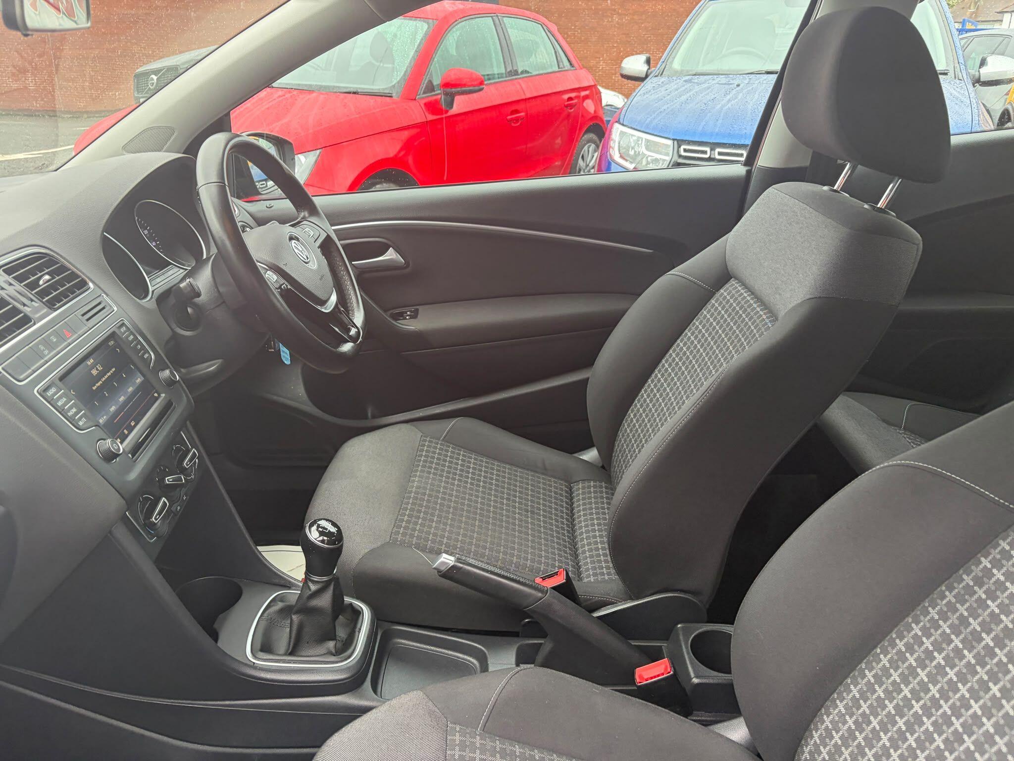 Volkswagen Polo view 11