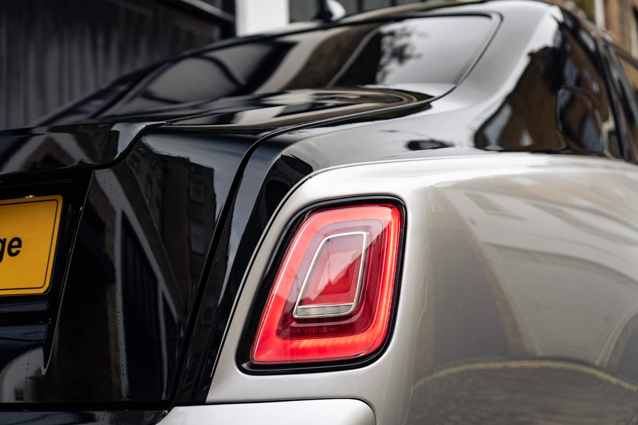 Rolls-Royce Phantom view 12