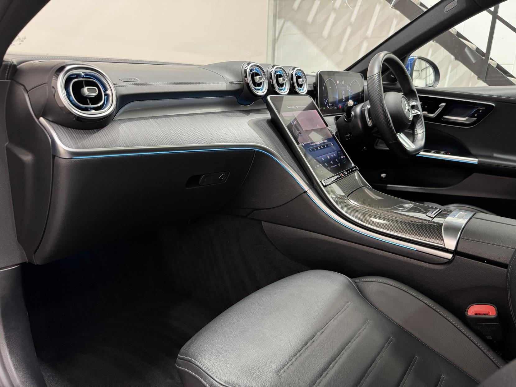 Mercedes-Benz C Class view 54