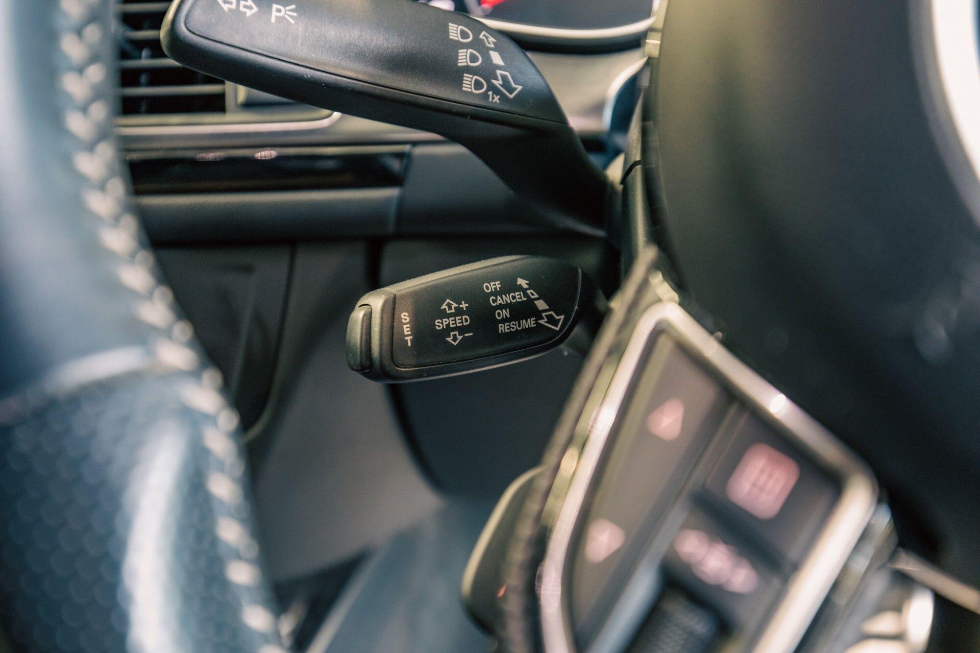 Audi A6 view 16