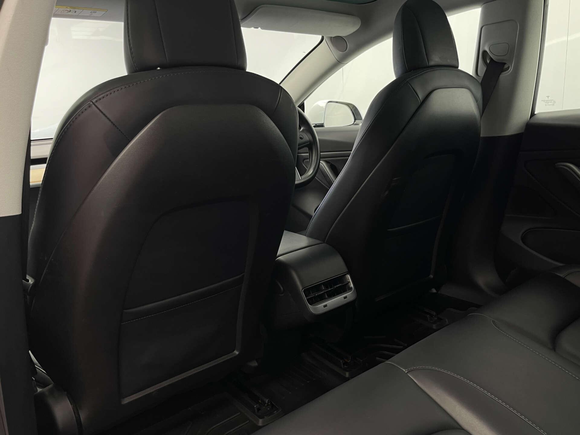 Tesla Model 3 view 38