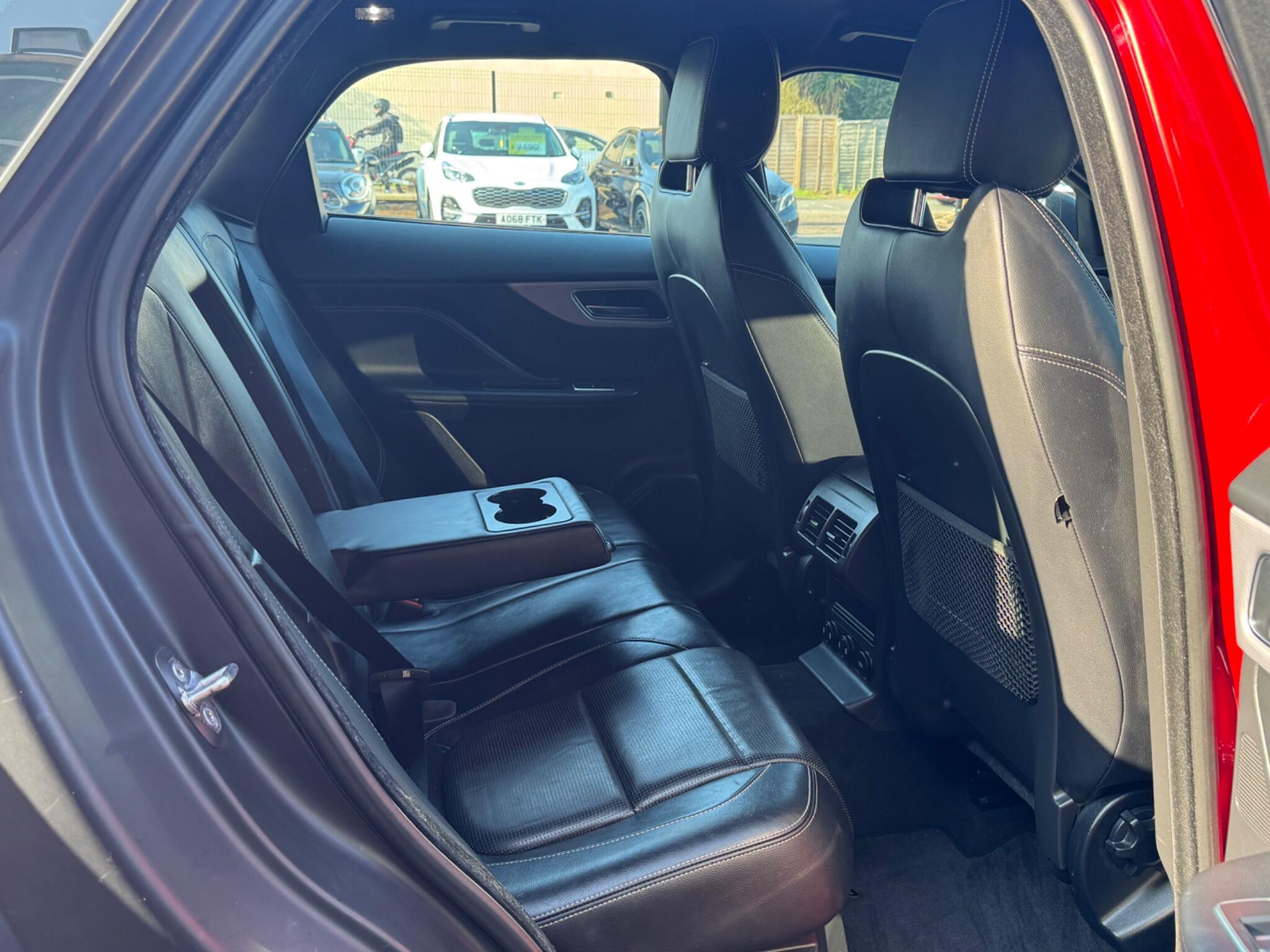 Jaguar F-Pace view 10