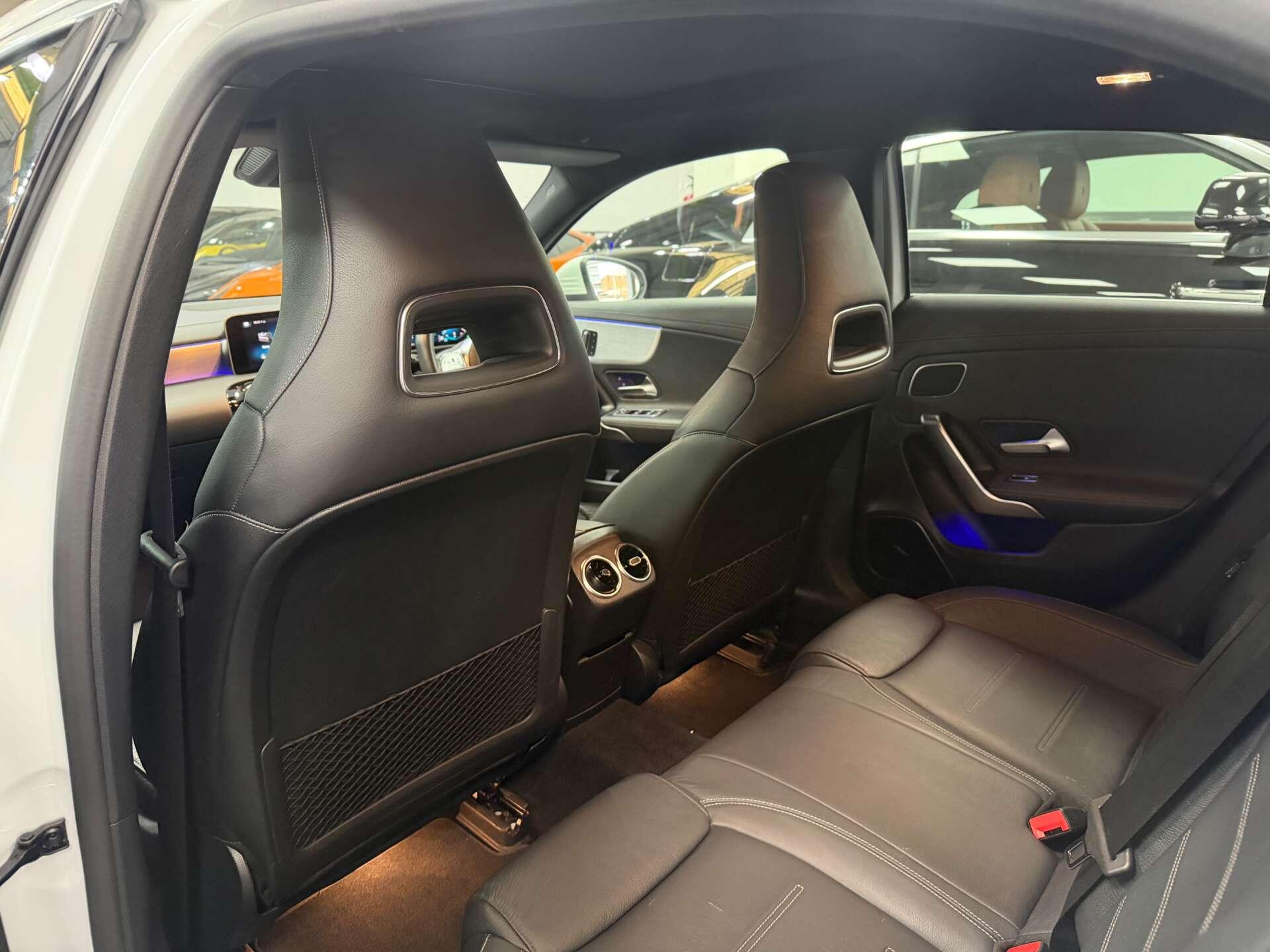 Mercedes-Benz A-Class view 33
