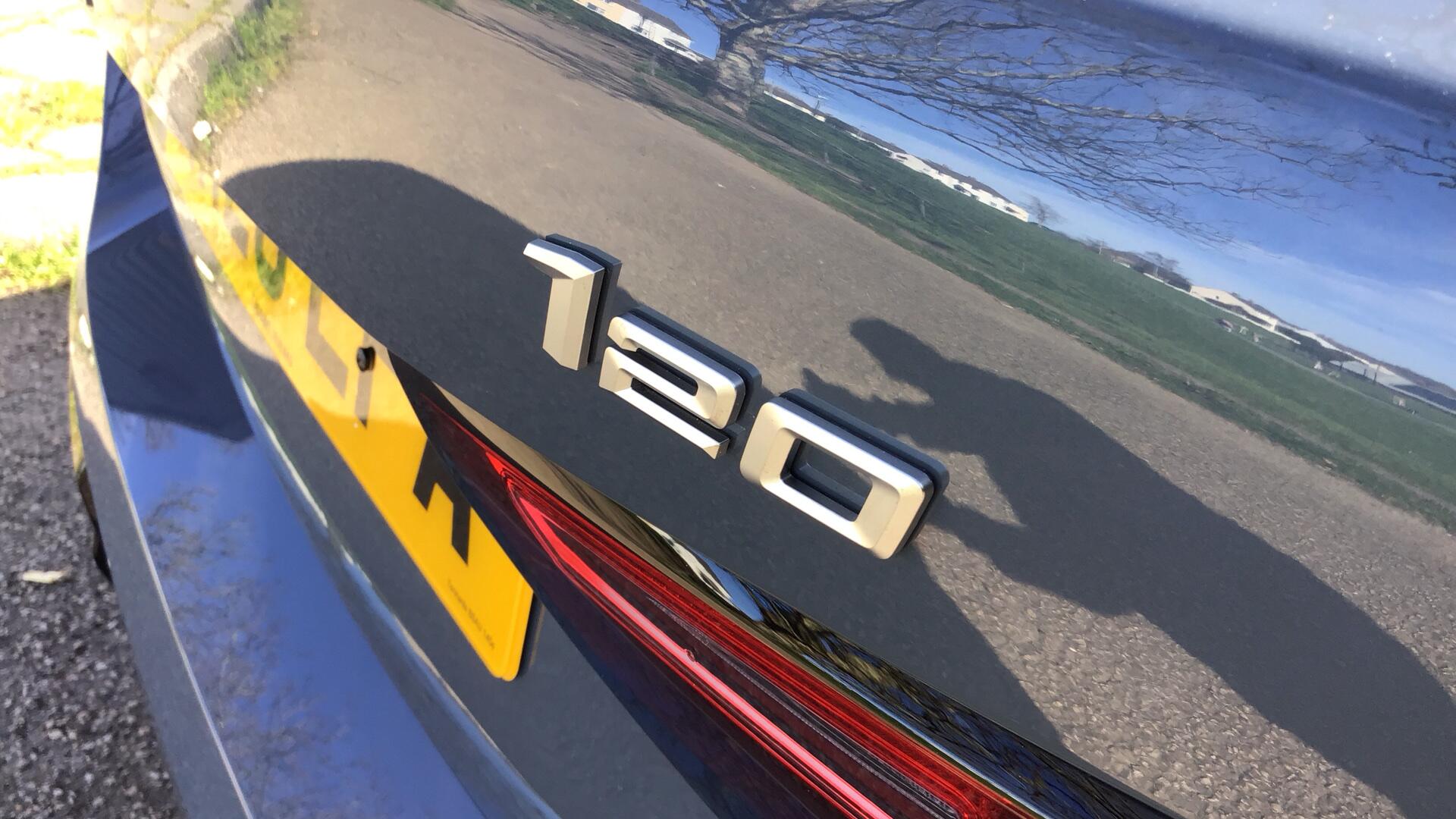 BMW 1 Series view 30