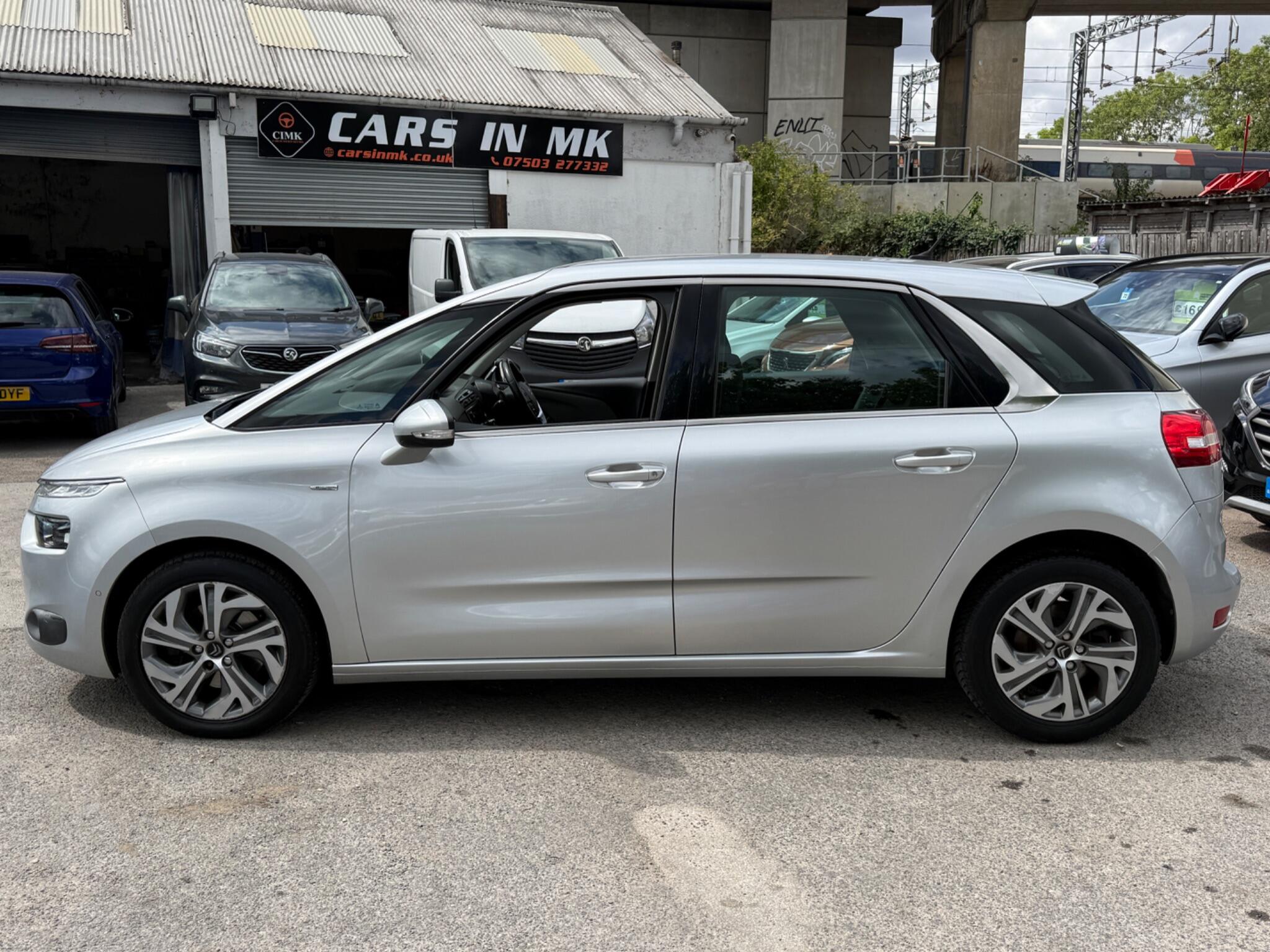 Citroen C4 Picasso - Image 10