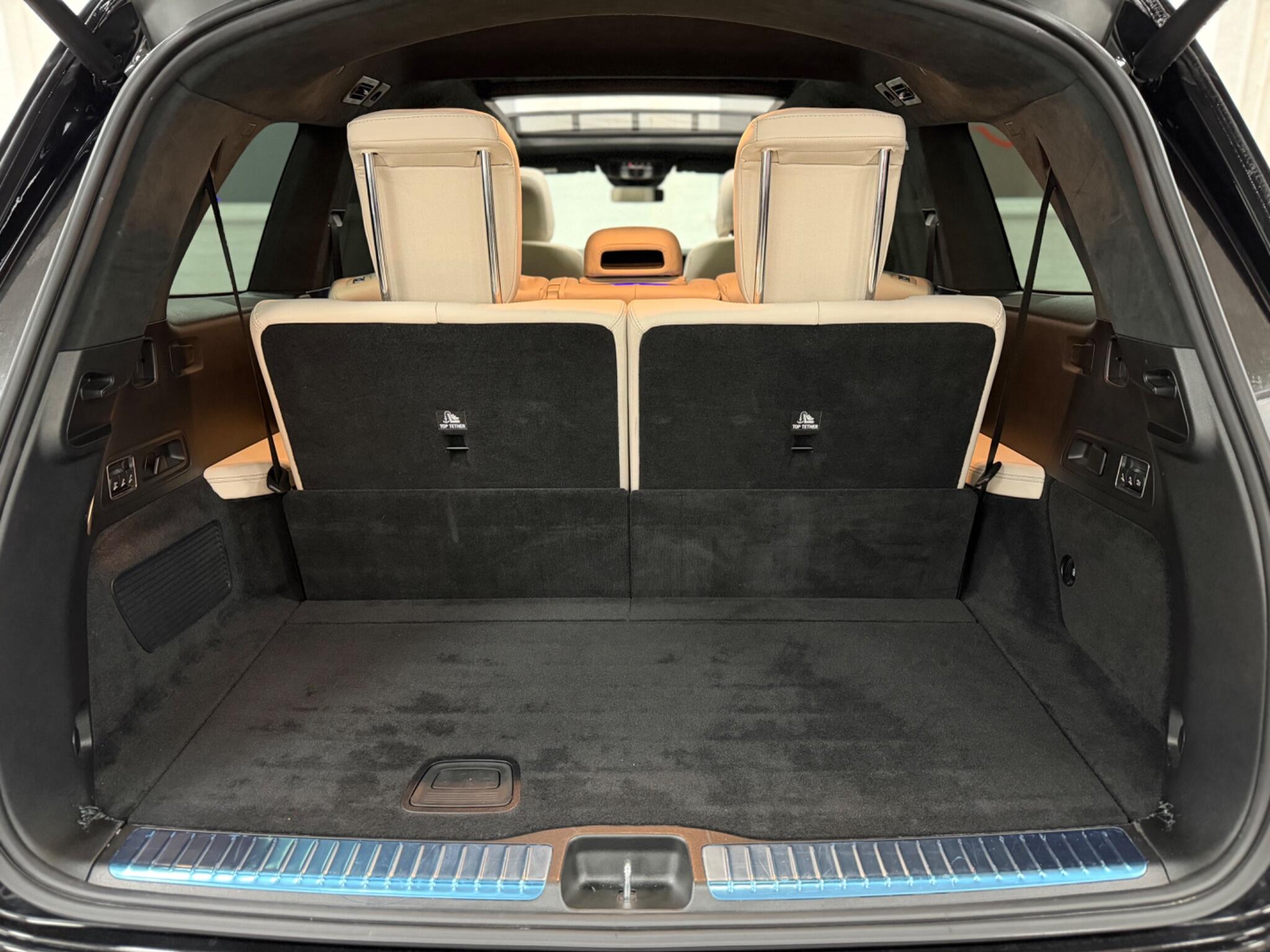 Mercedes-Benz GLS view 20