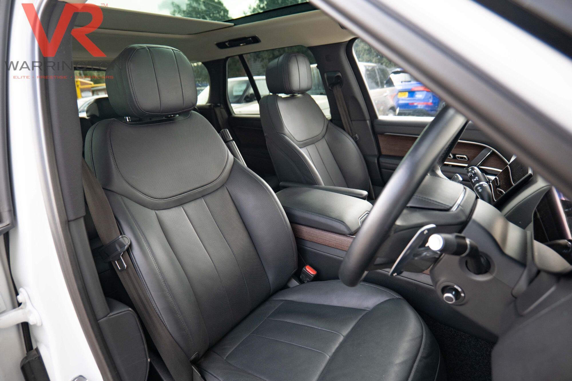 Land Rover Range Rover view 23