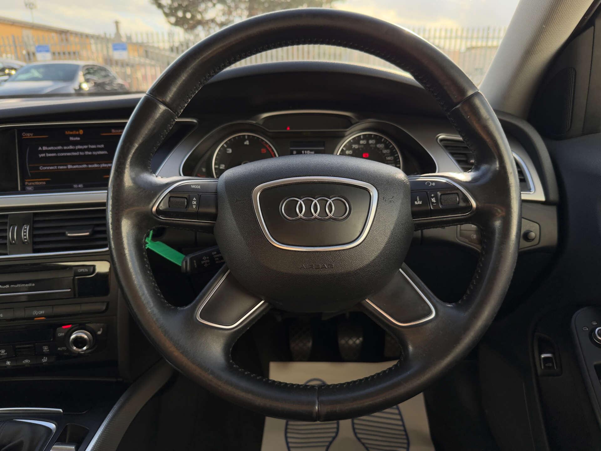 Audi A4 view 44