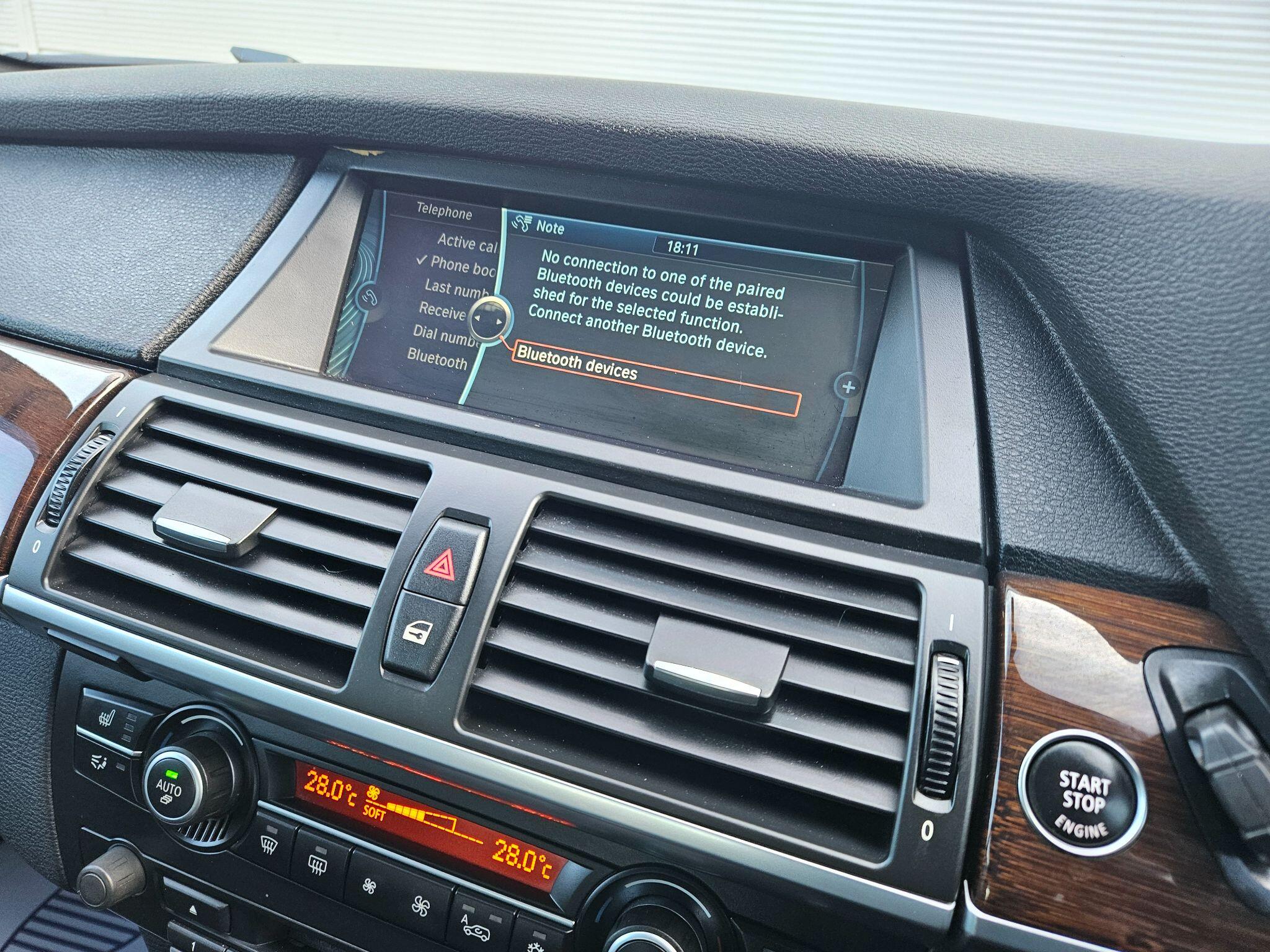 BMW X6 view 19