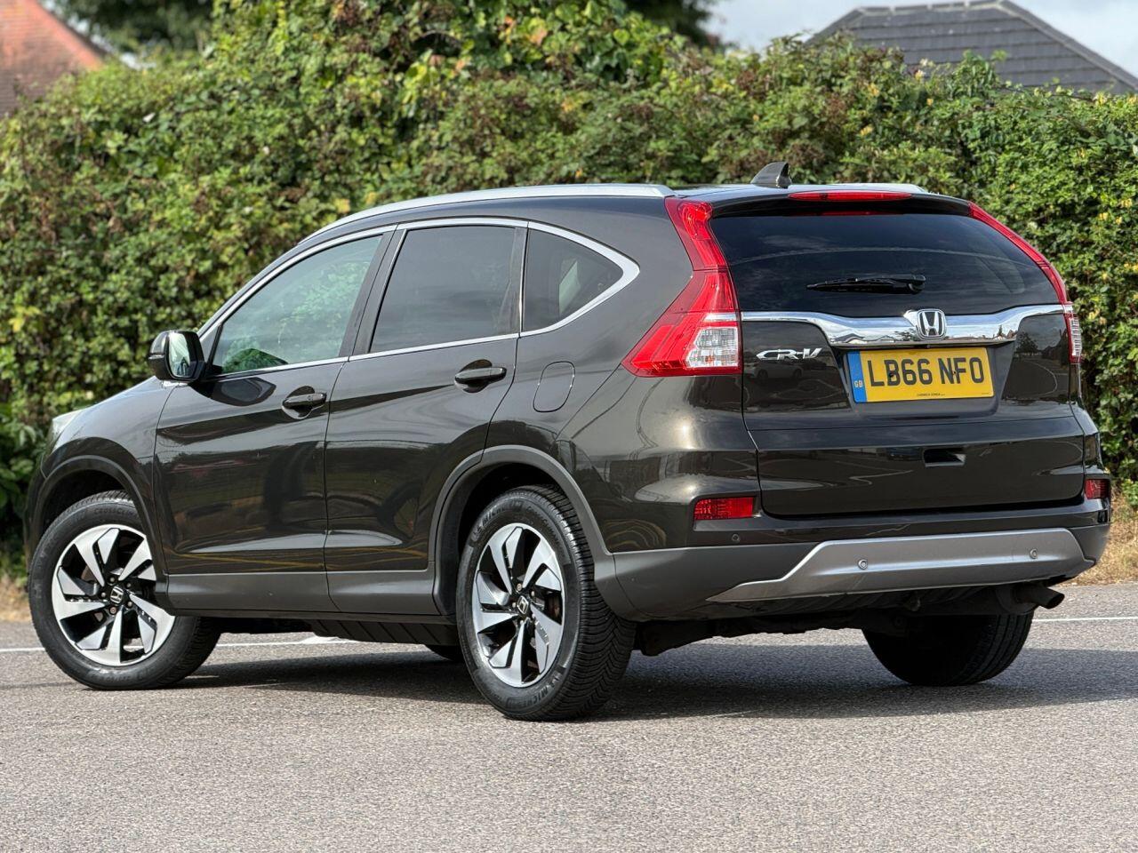 Honda CR-V view 2