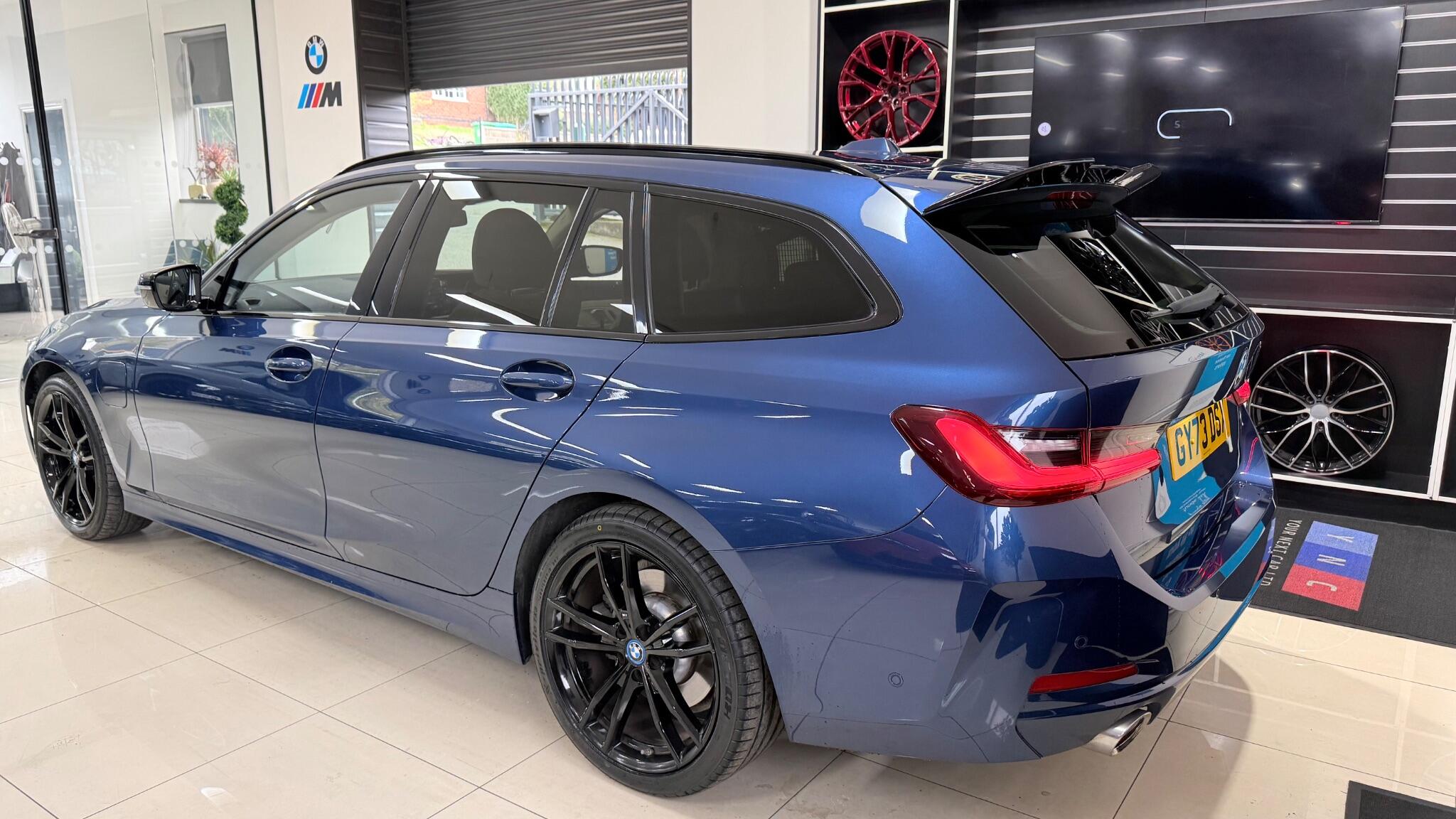BMW 3 Series view 42