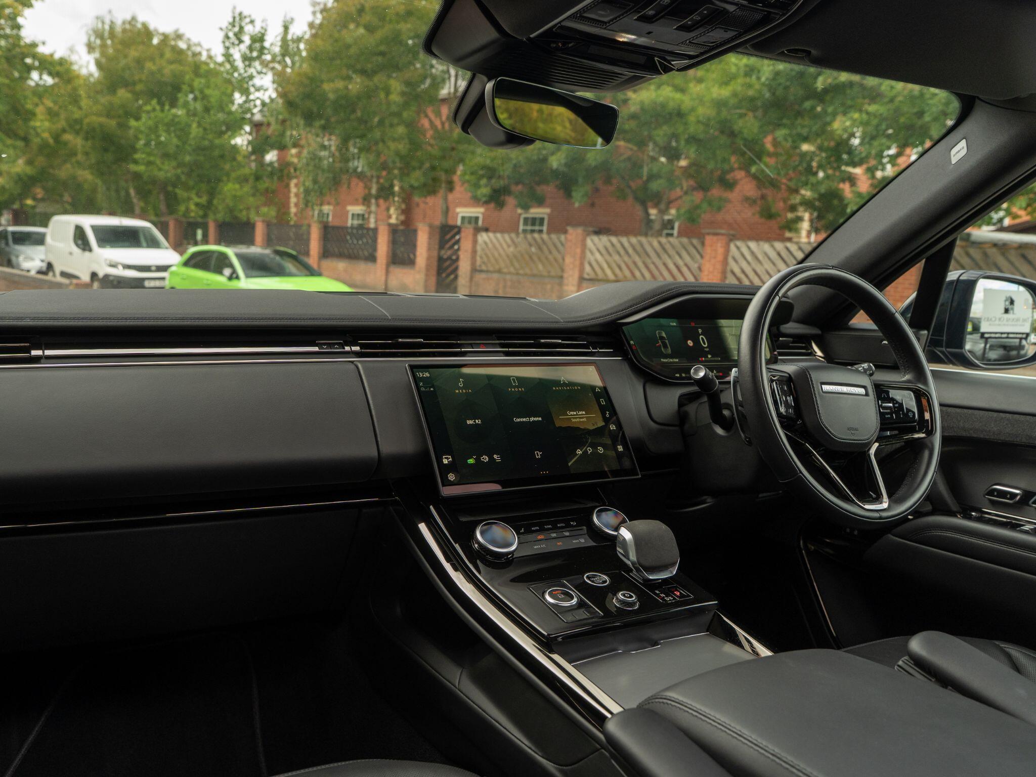 Land Rover Range Rover Sport view 36