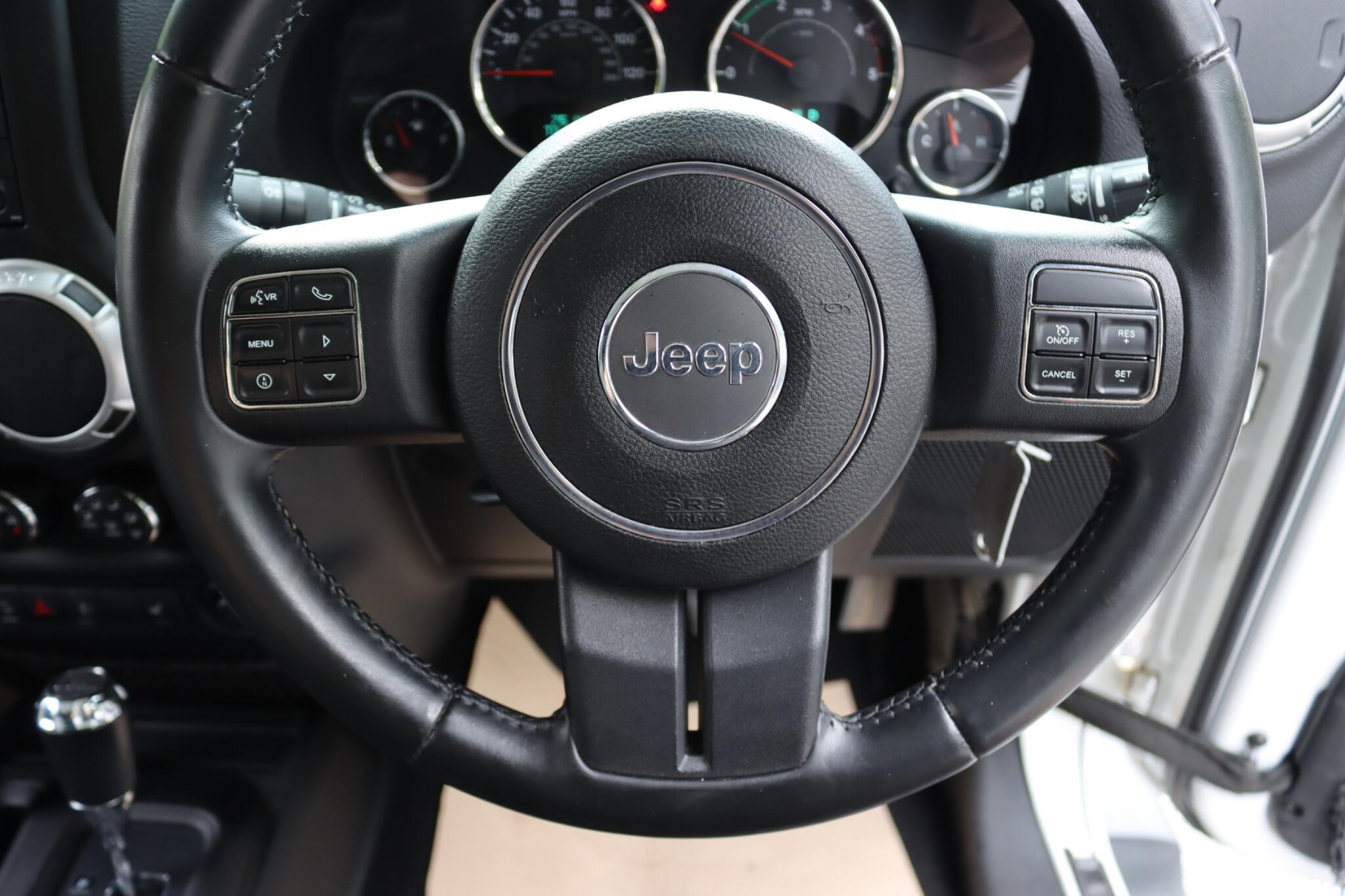 Jeep Wrangler view 36