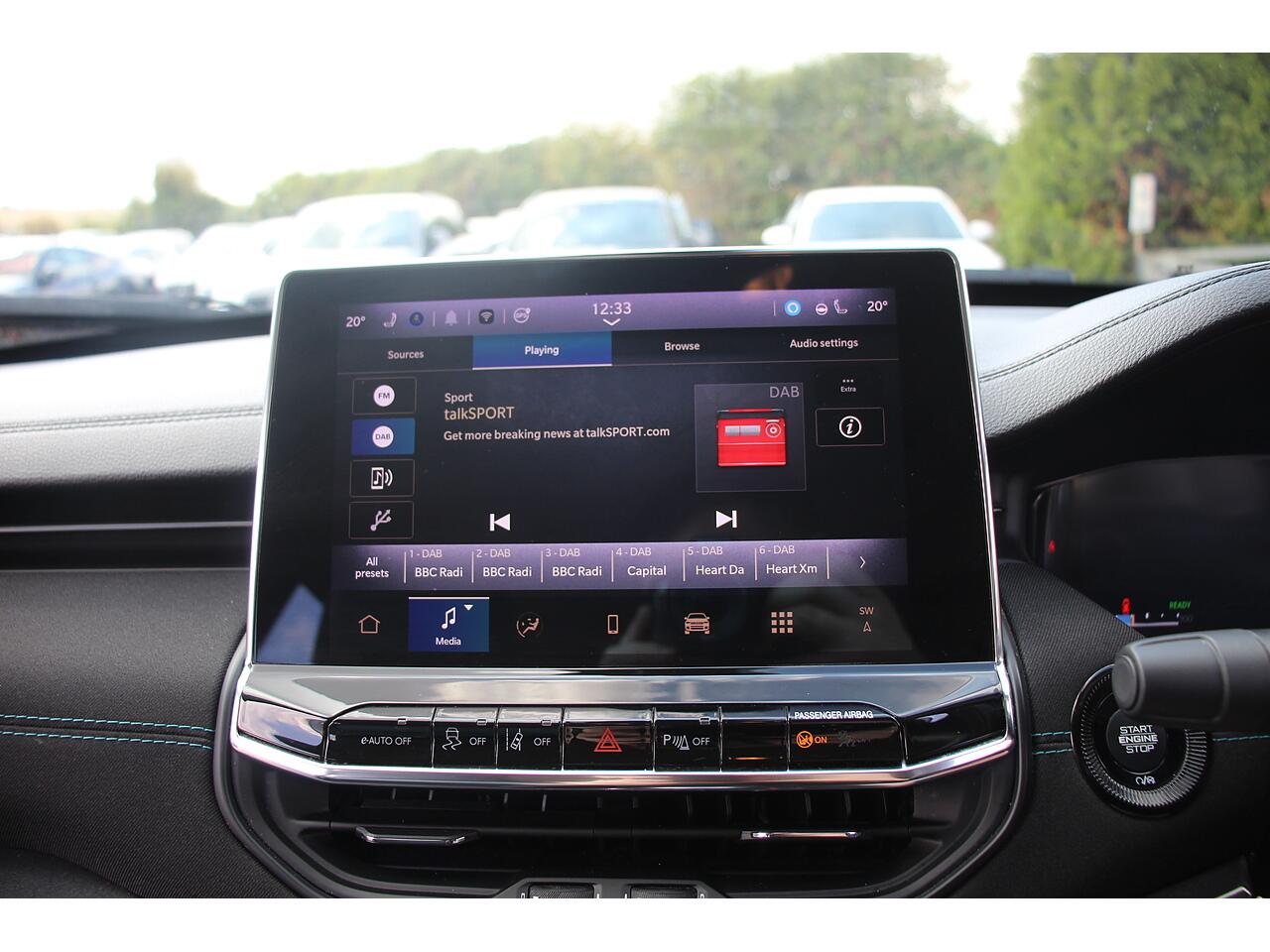 Jeep Compass view 22