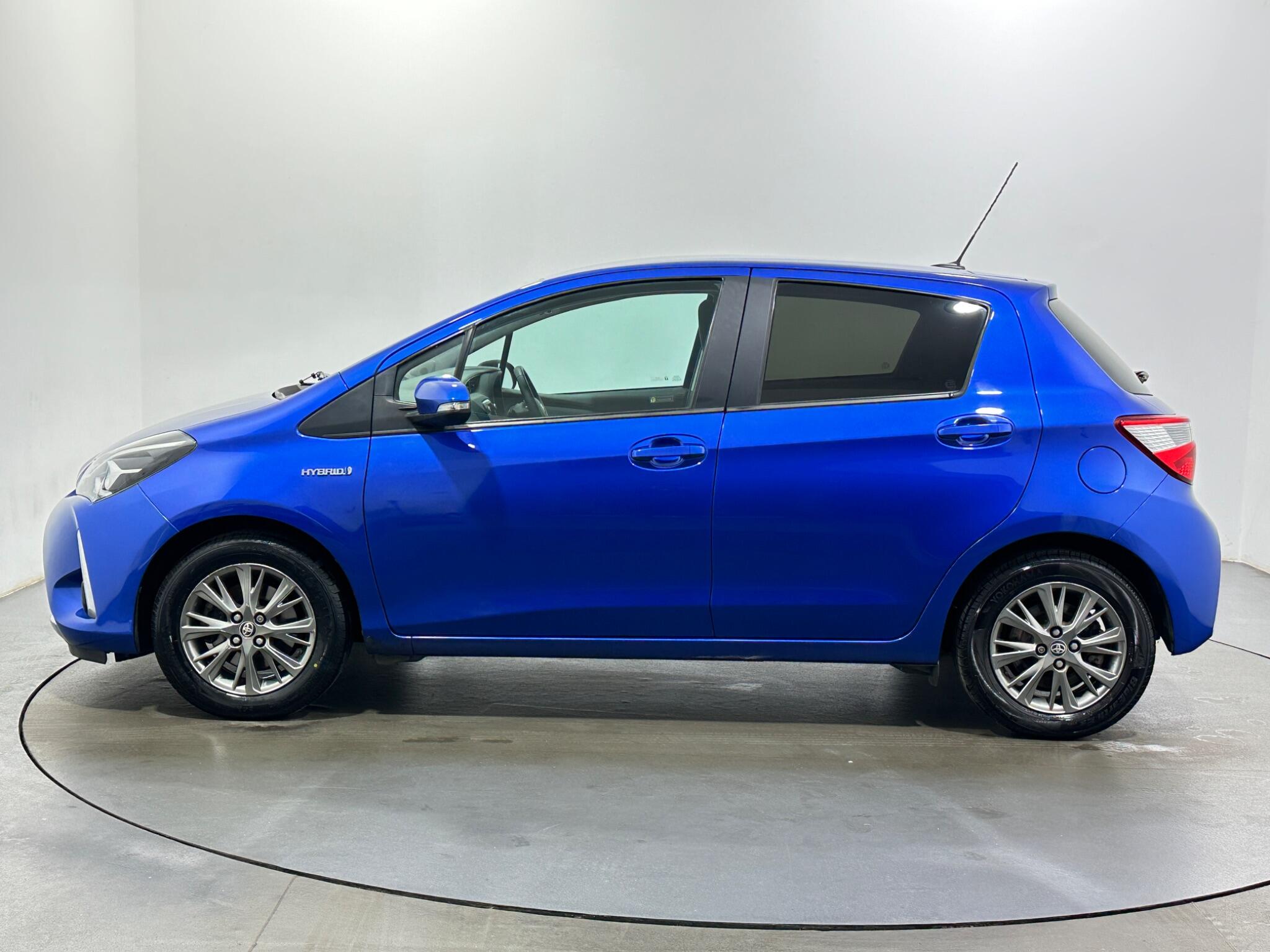 Toyota Yaris view 5