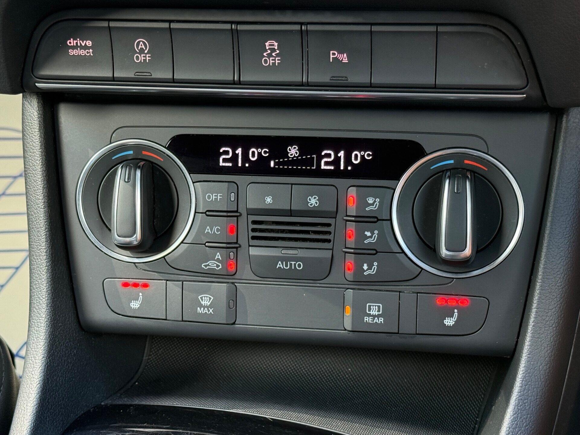 Audi Q3 view 38