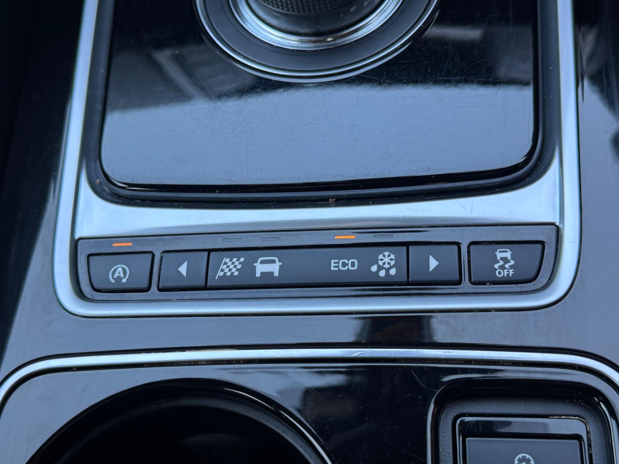 Jaguar F-Pace view 23