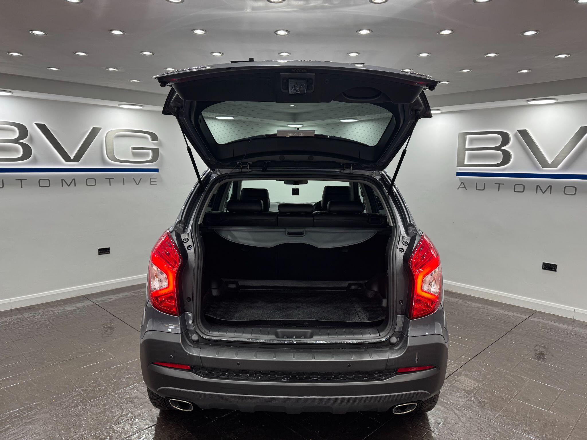 KGM Korando view 40