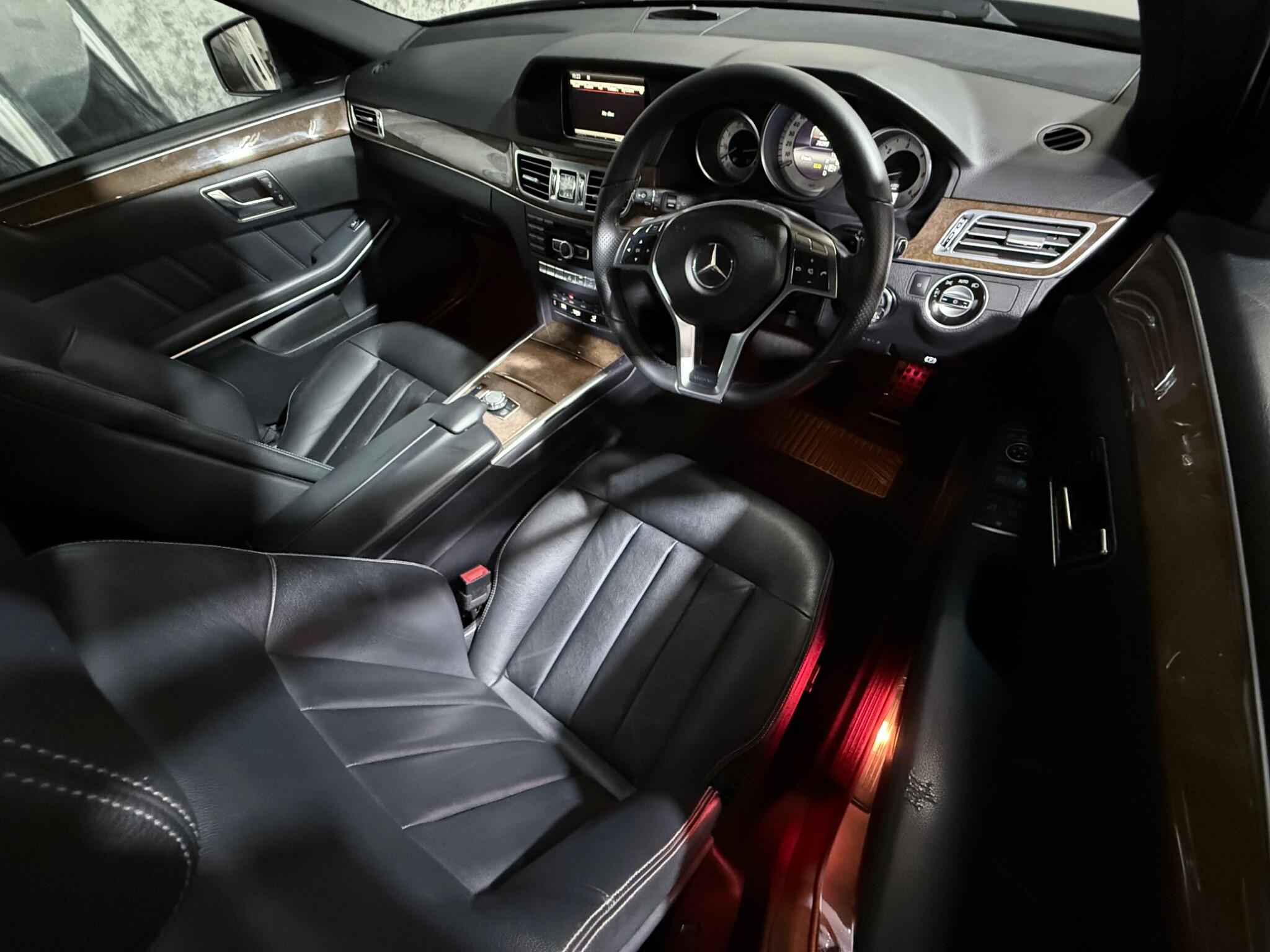 Mercedes-Benz E-Class view 11
