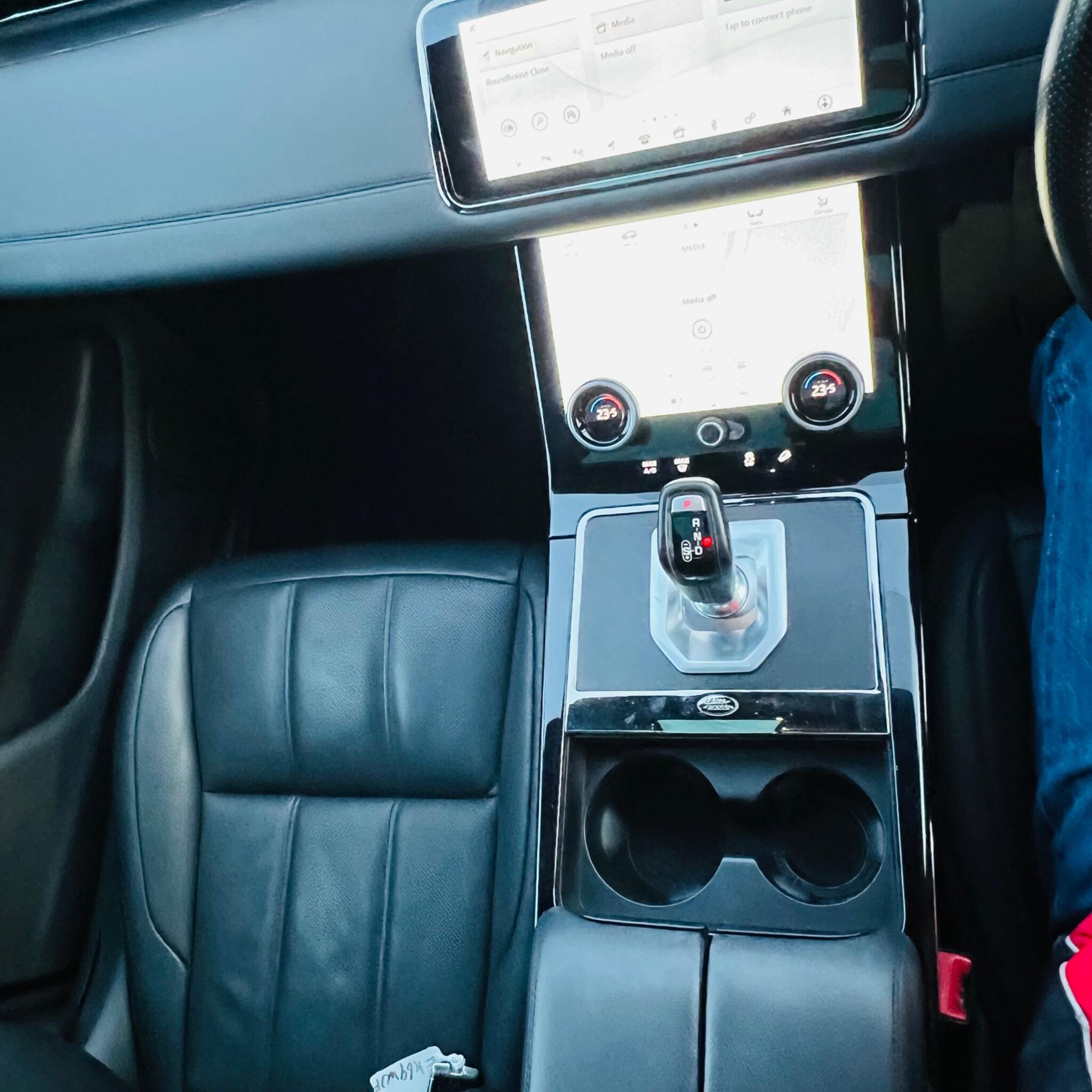 Land Rover Range Rover Evoque view 26