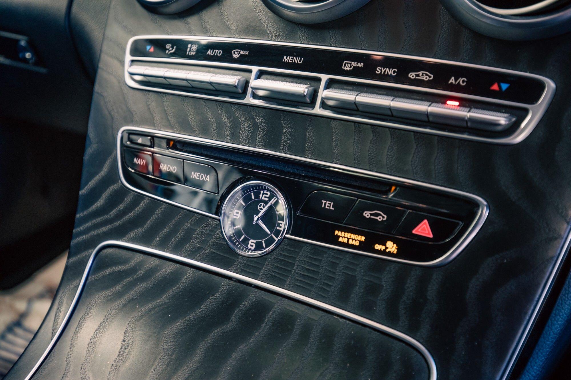 Mercedes-Benz C-Class view 16